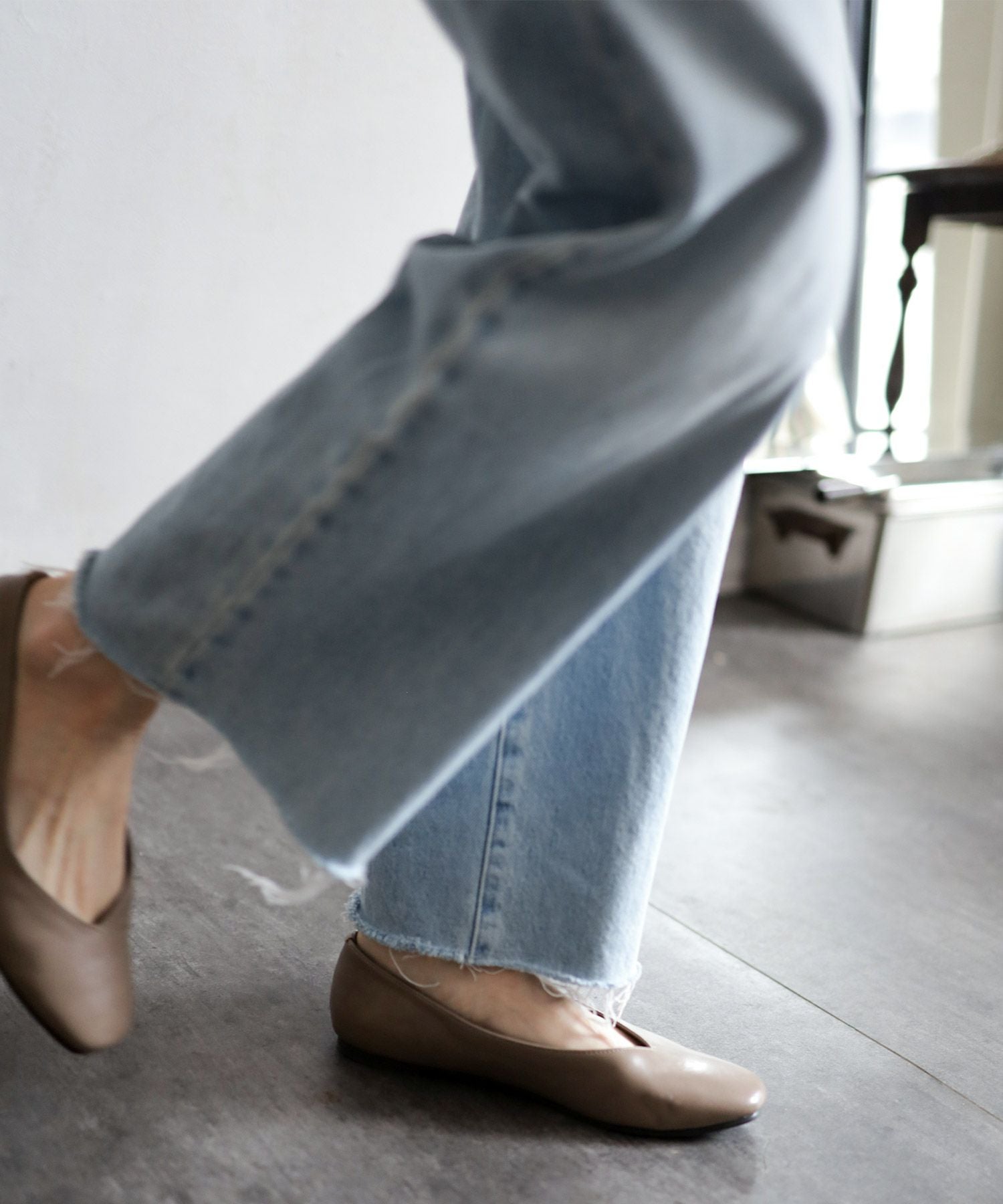 スクエアトゥフラットシューズVカットバブーシュパンプス | SESTO