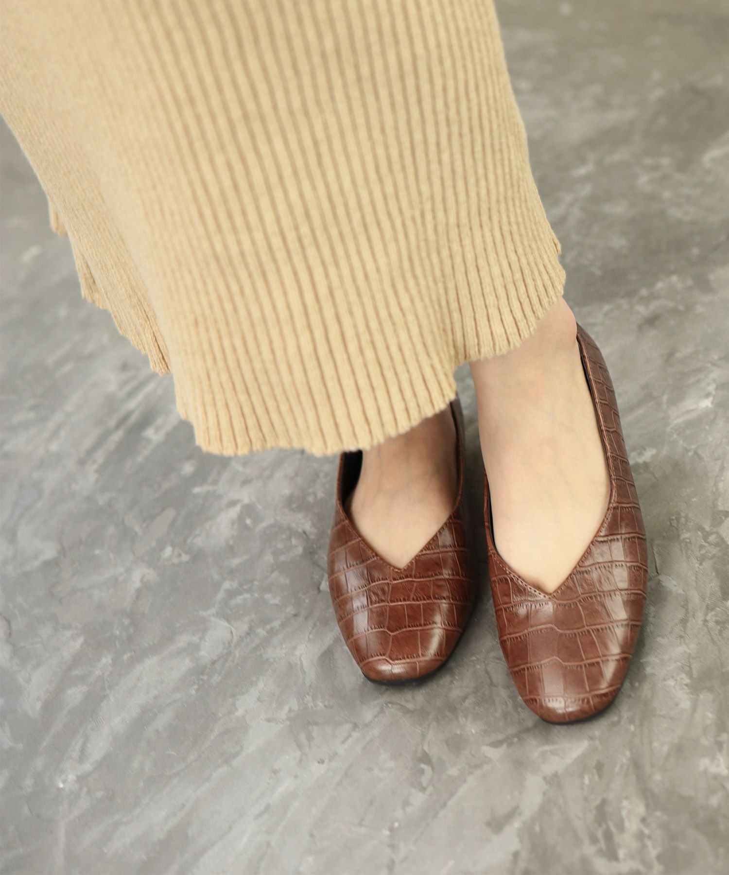 スクエアトゥフラットシューズVカットバブーシュパンプス