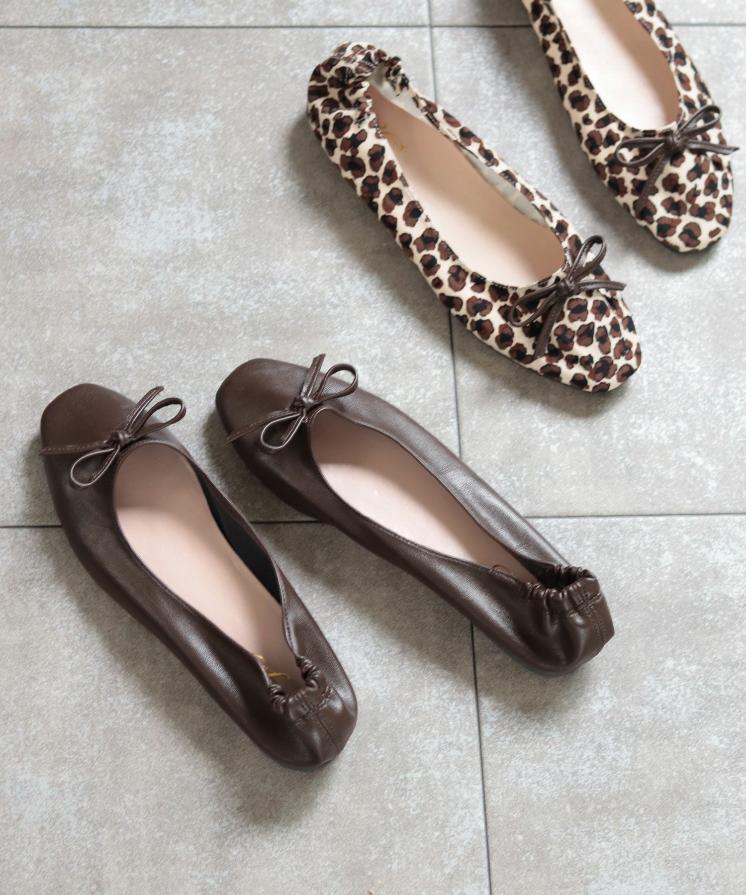 かかとがゴムでバブーシュのように履けるスクエアトゥバレエシューズパンプス▲返品交換不可