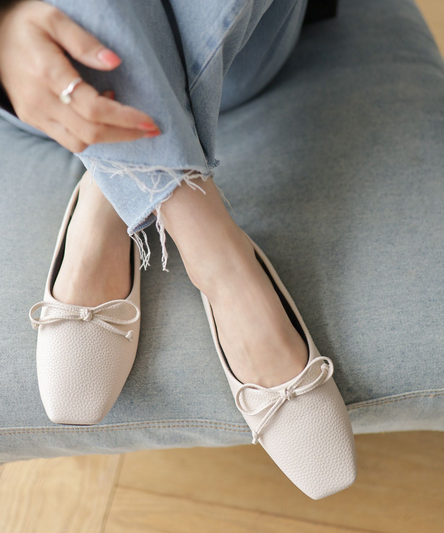やわらかスムース素材のスクエアトゥ甲深バレエシューズ 一部4月上旬入荷予定