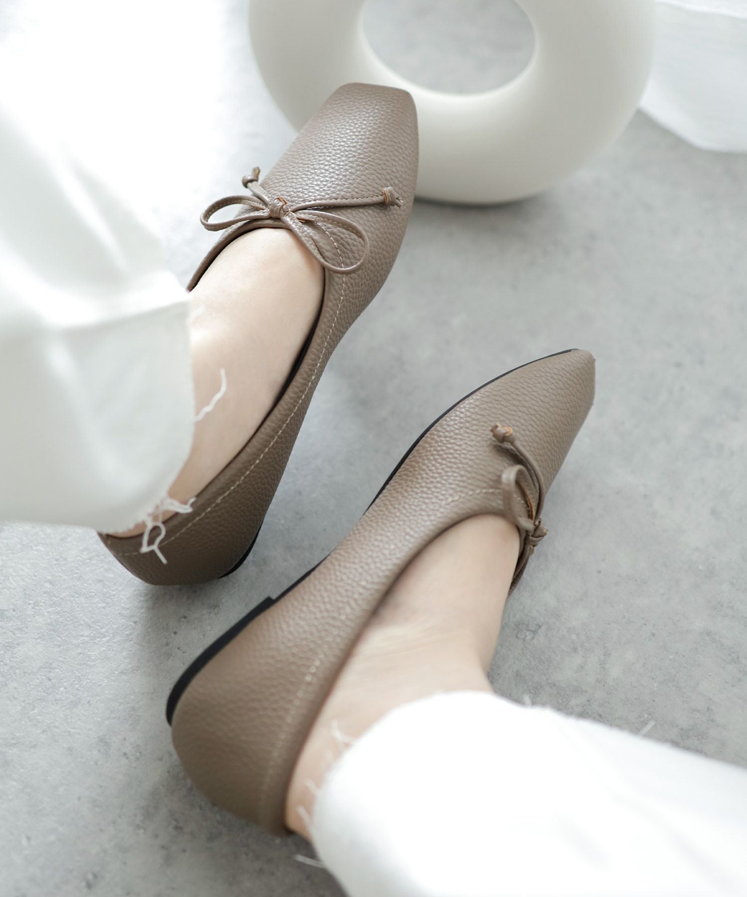 やわらかスムース素材のスクエアトゥ甲深バレエシューズ 一部4月上旬入荷予定