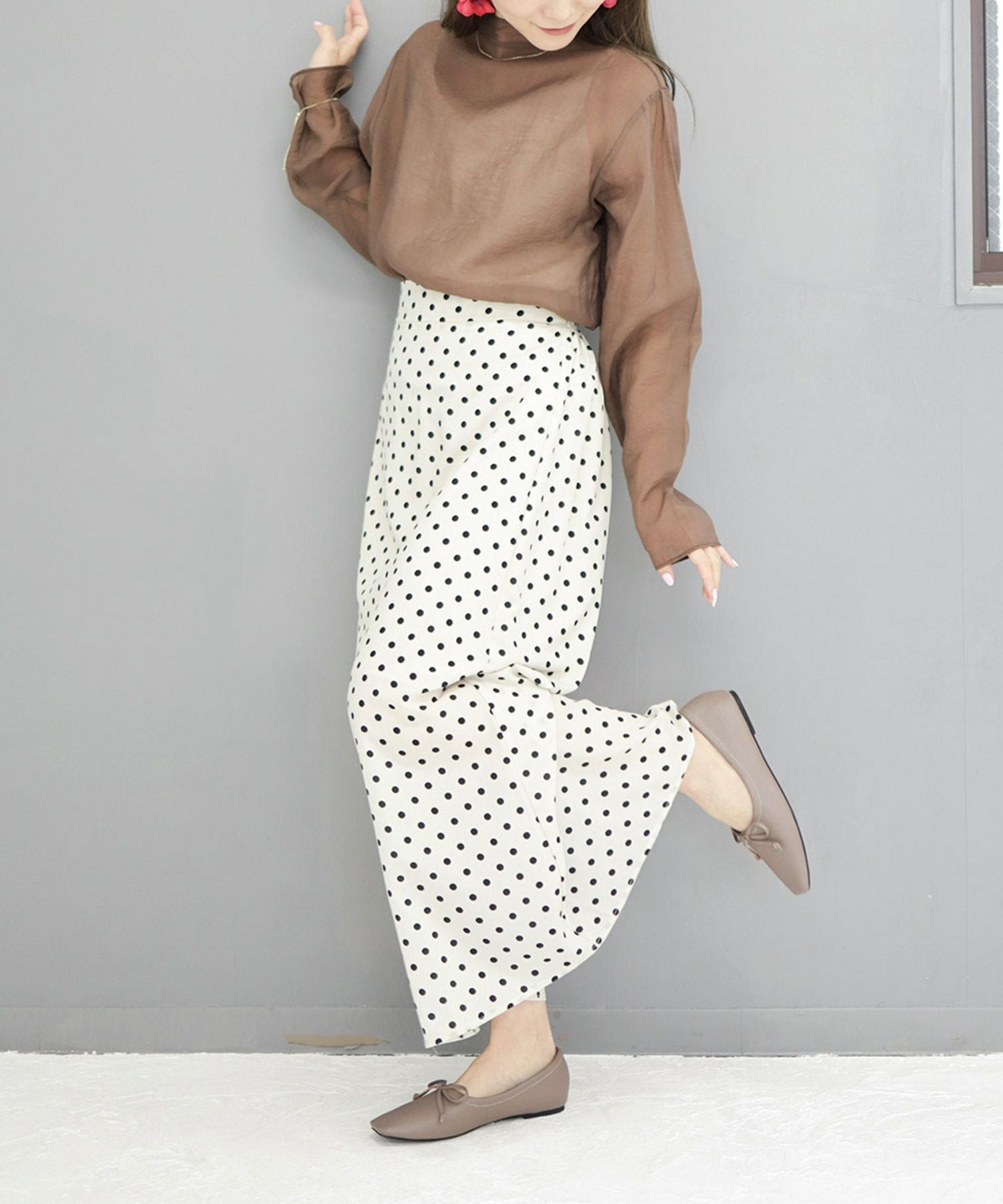 やわらかスムース素材のスクエアトゥ甲深バレエシューズ 一部4月上旬入荷予定