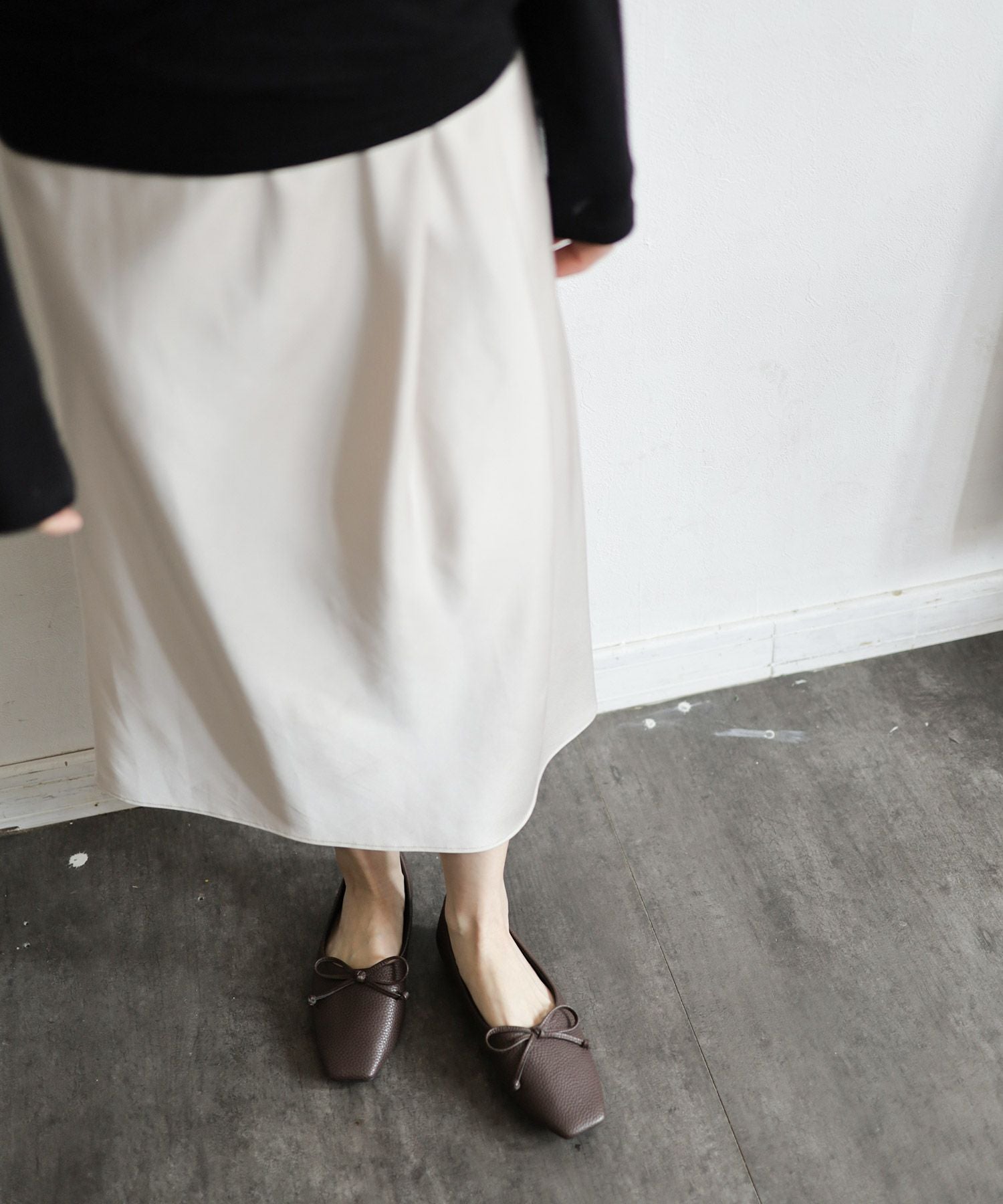 やわらかスムース素材のスクエアトゥ甲深バレエシューズ 一部4月上旬入荷予定