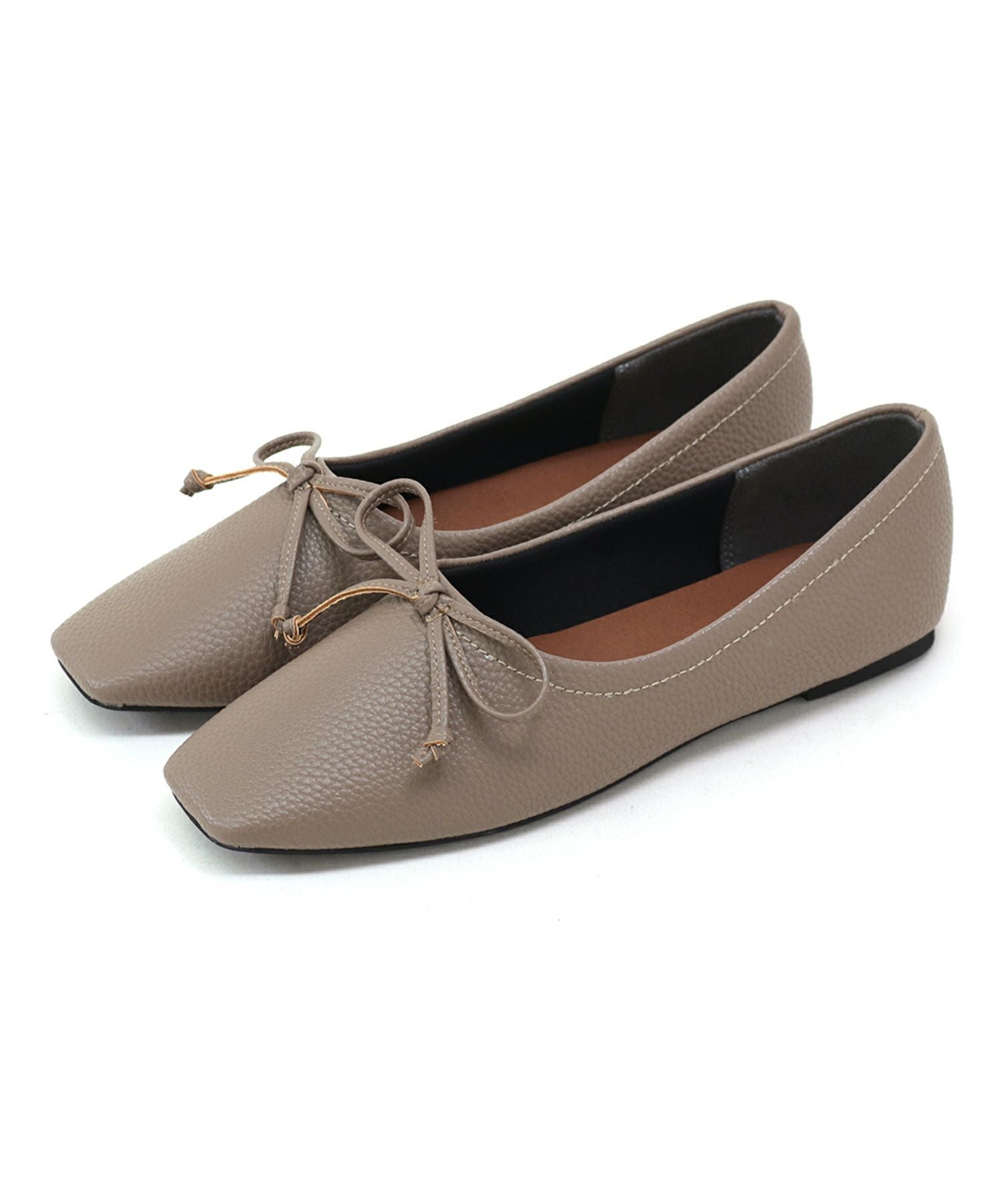 やわらかスムース素材のスクエアトゥ甲深バレエシューズ 一部4月上旬入荷予定