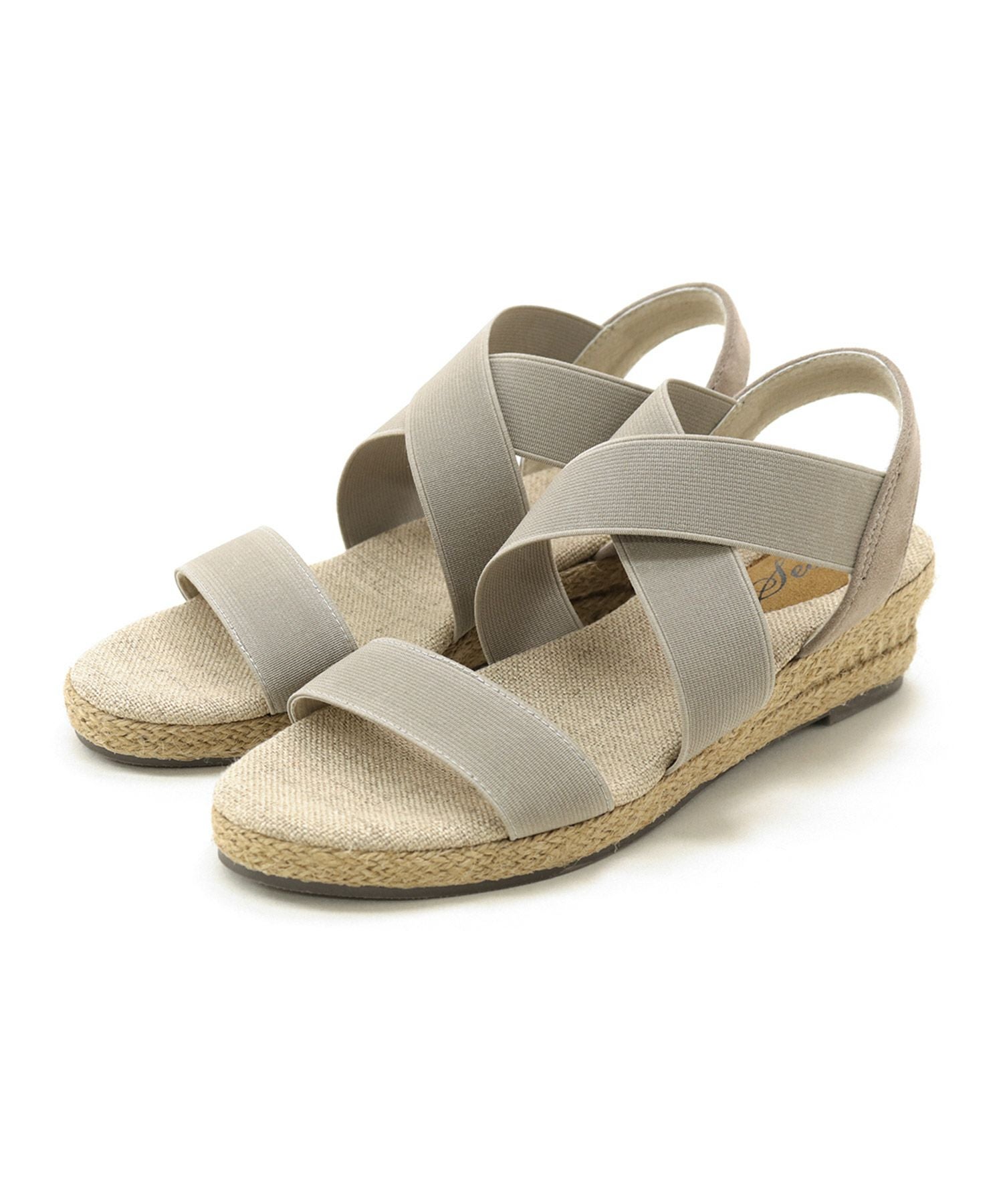 ゴムでフィットするので靴ズレしにくい4cmヒールゴムフィットサンダル