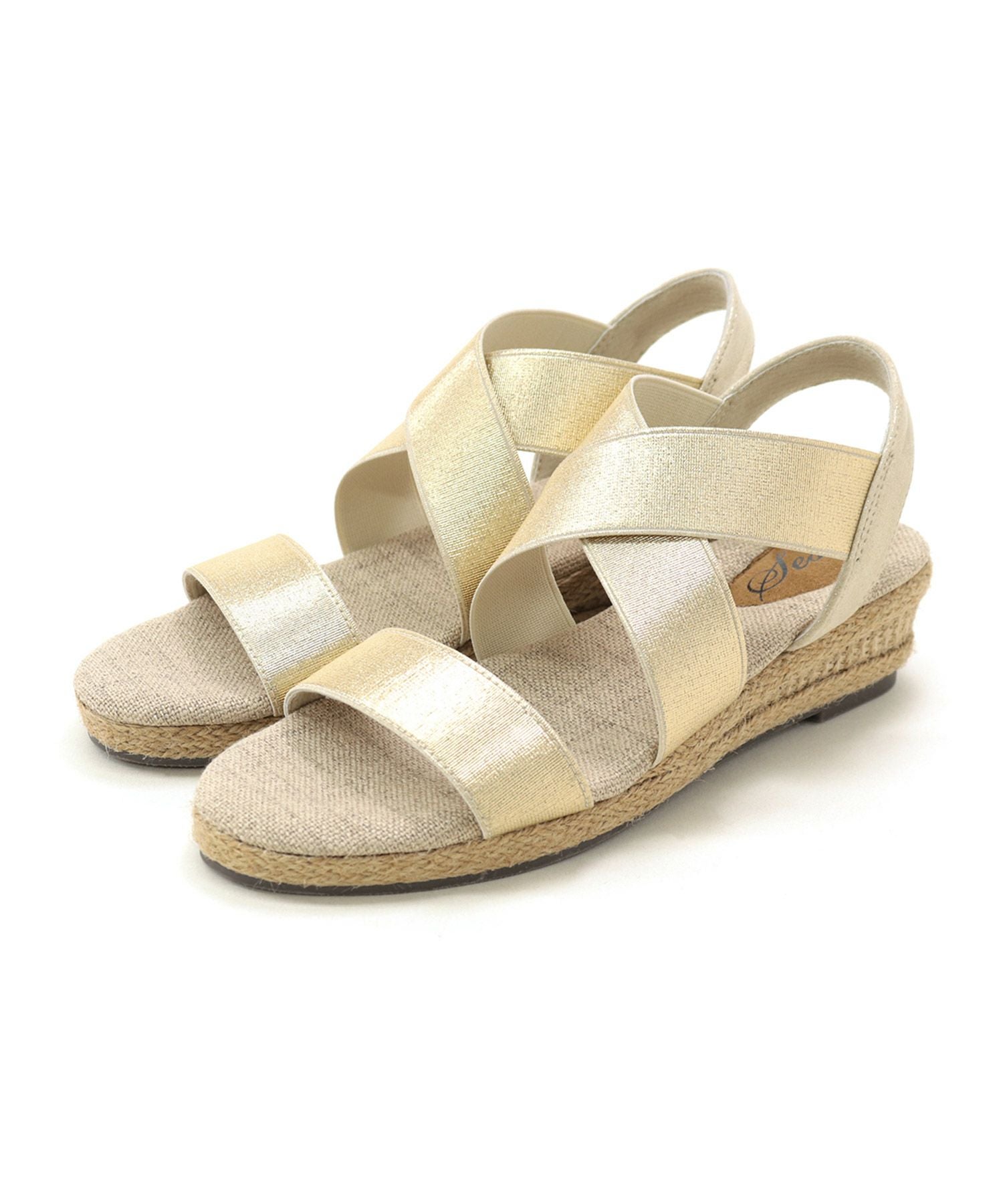 ゴムでフィットするので靴ズレしにくい4cmヒールゴムフィットサンダル