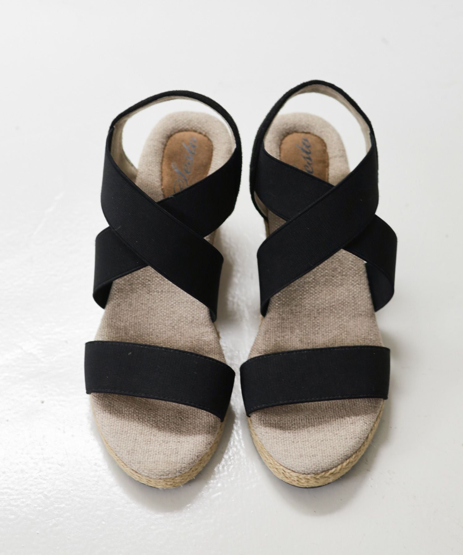 7cmヒールゴムフィットサンダル