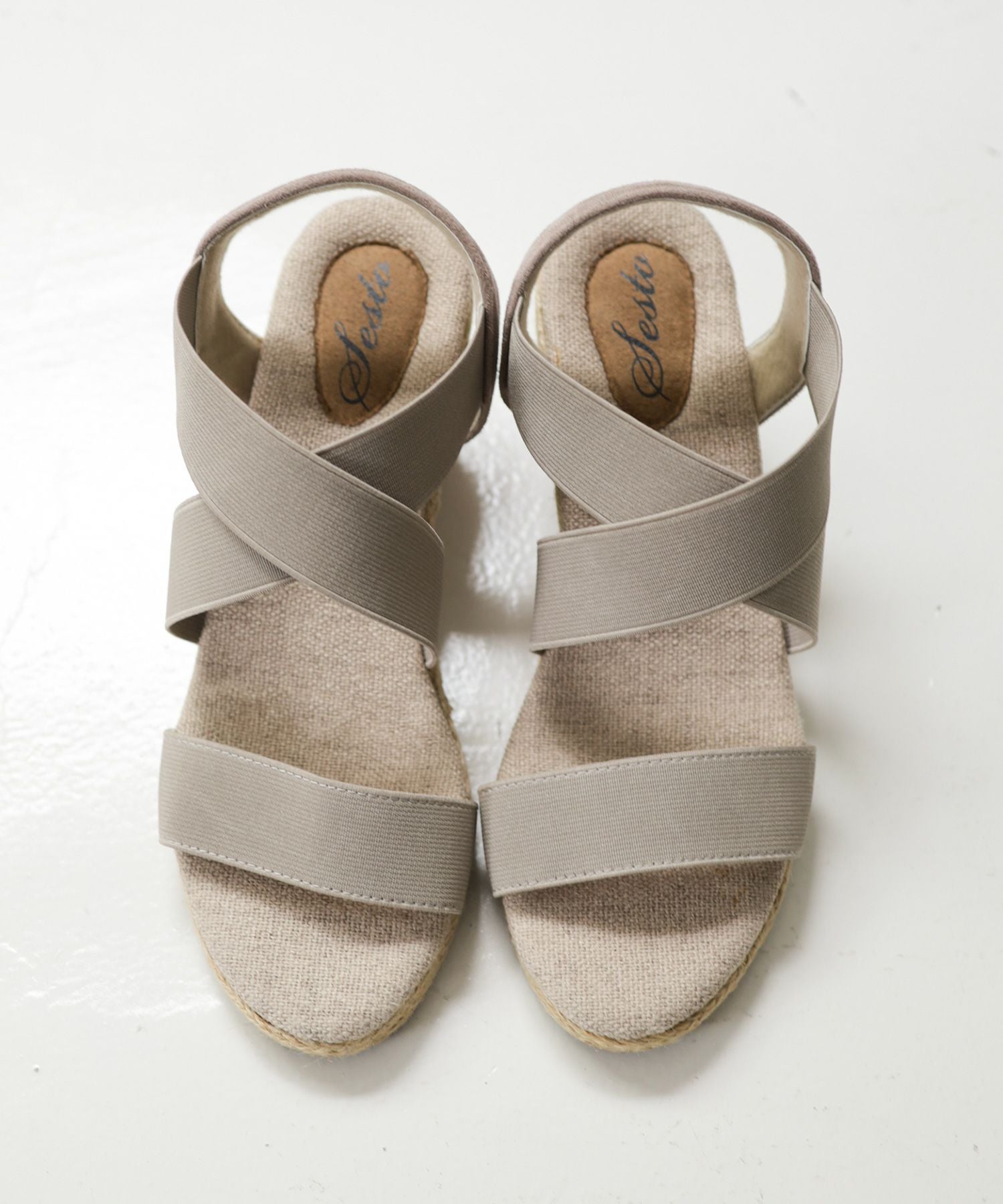 7cmヒールゴムフィットサンダル