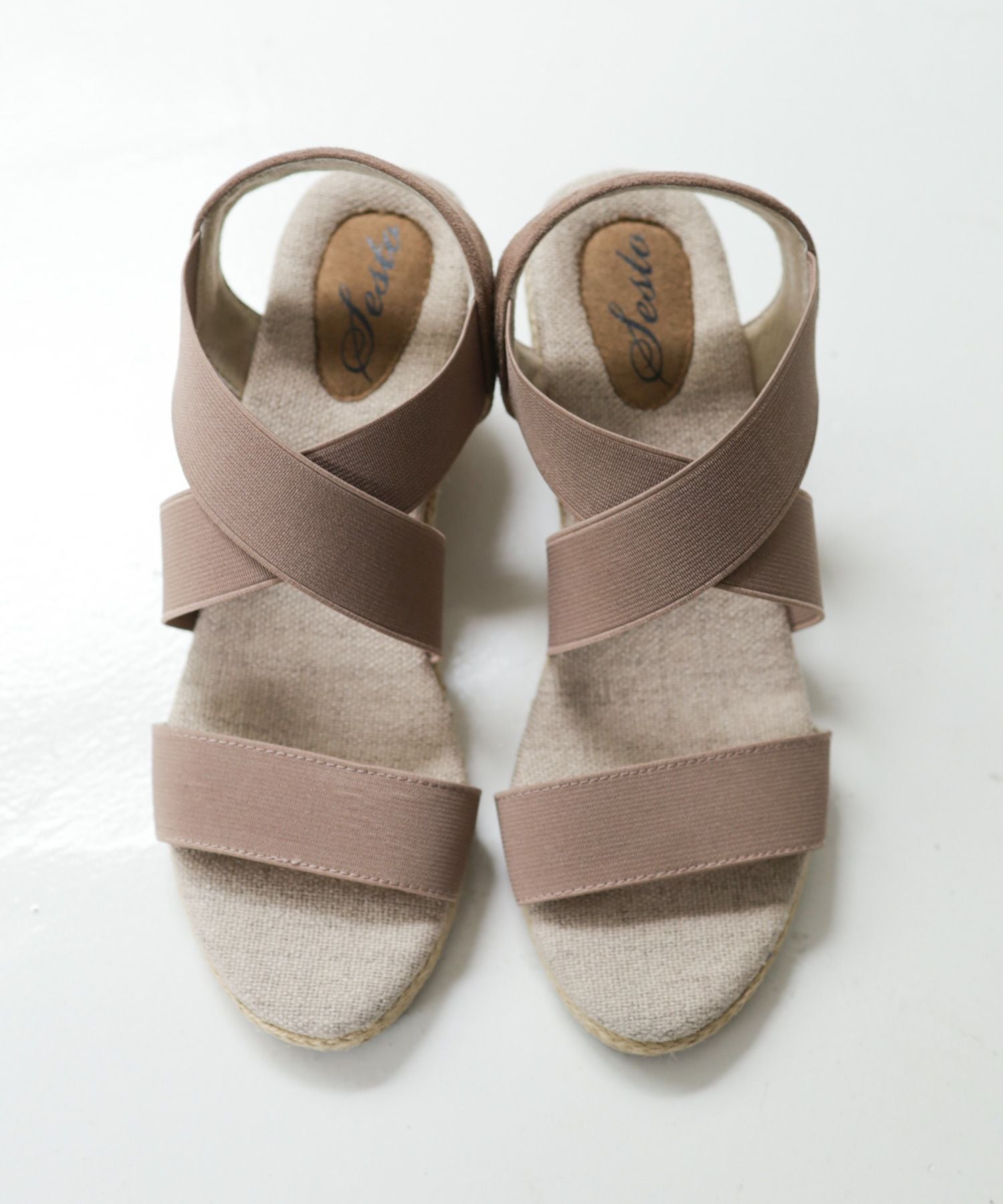 7cmヒールゴムフィットサンダル