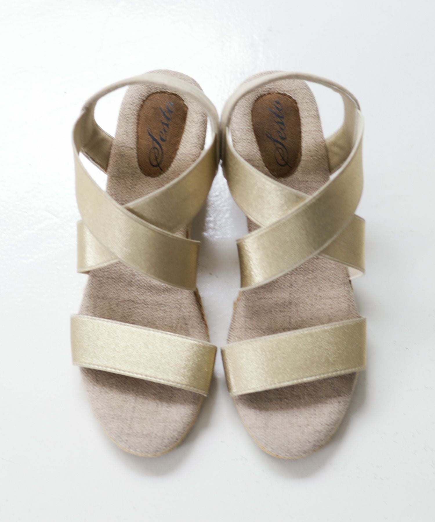 7cmヒールゴムフィットサンダル