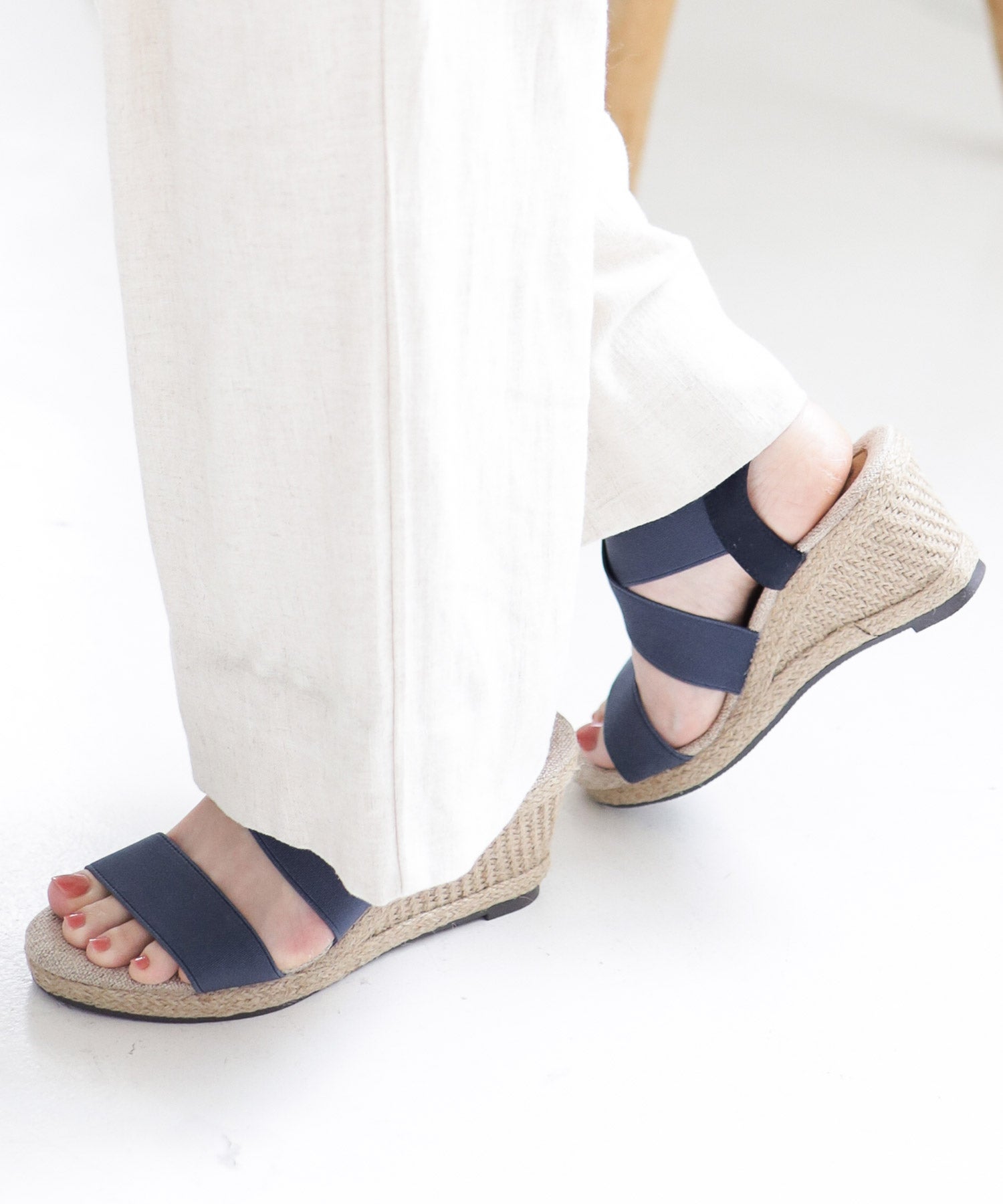 7cmヒールゴムフィットサンダル