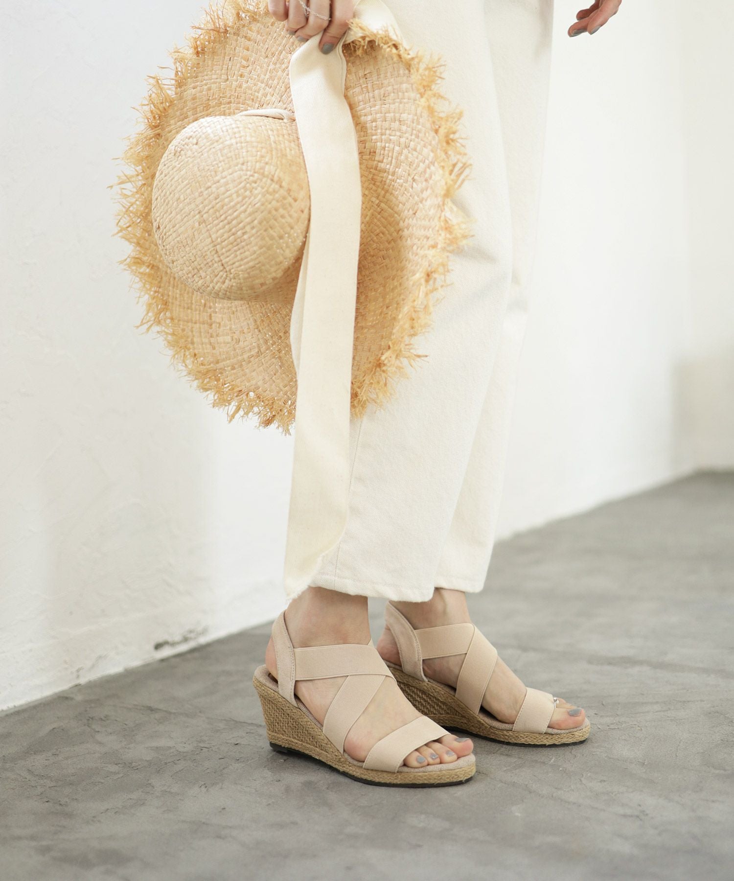 7cmヒールゴムフィットサンダル