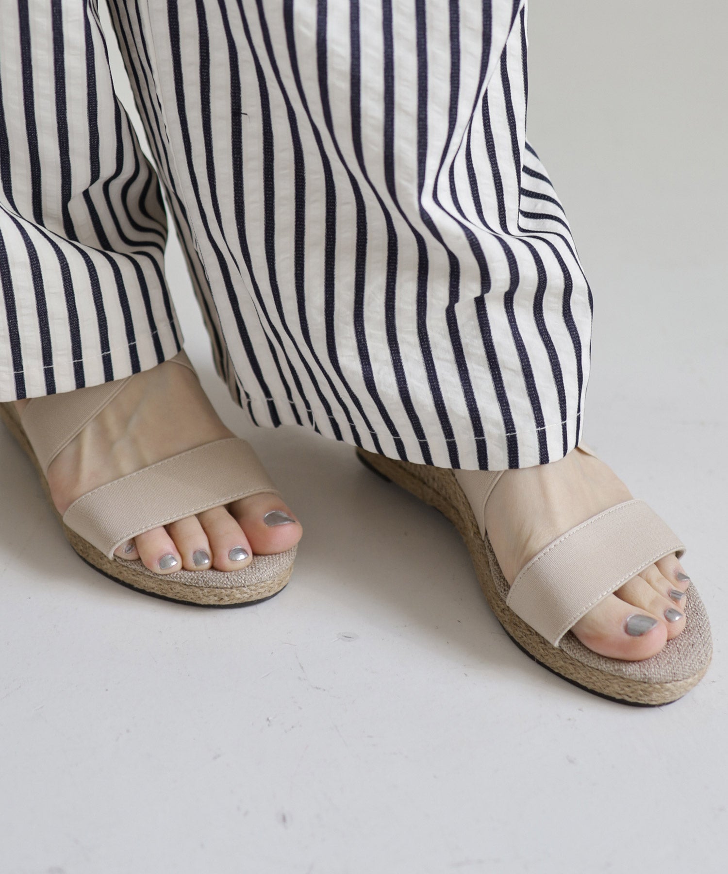 7cmヒールゴムフィットサンダル