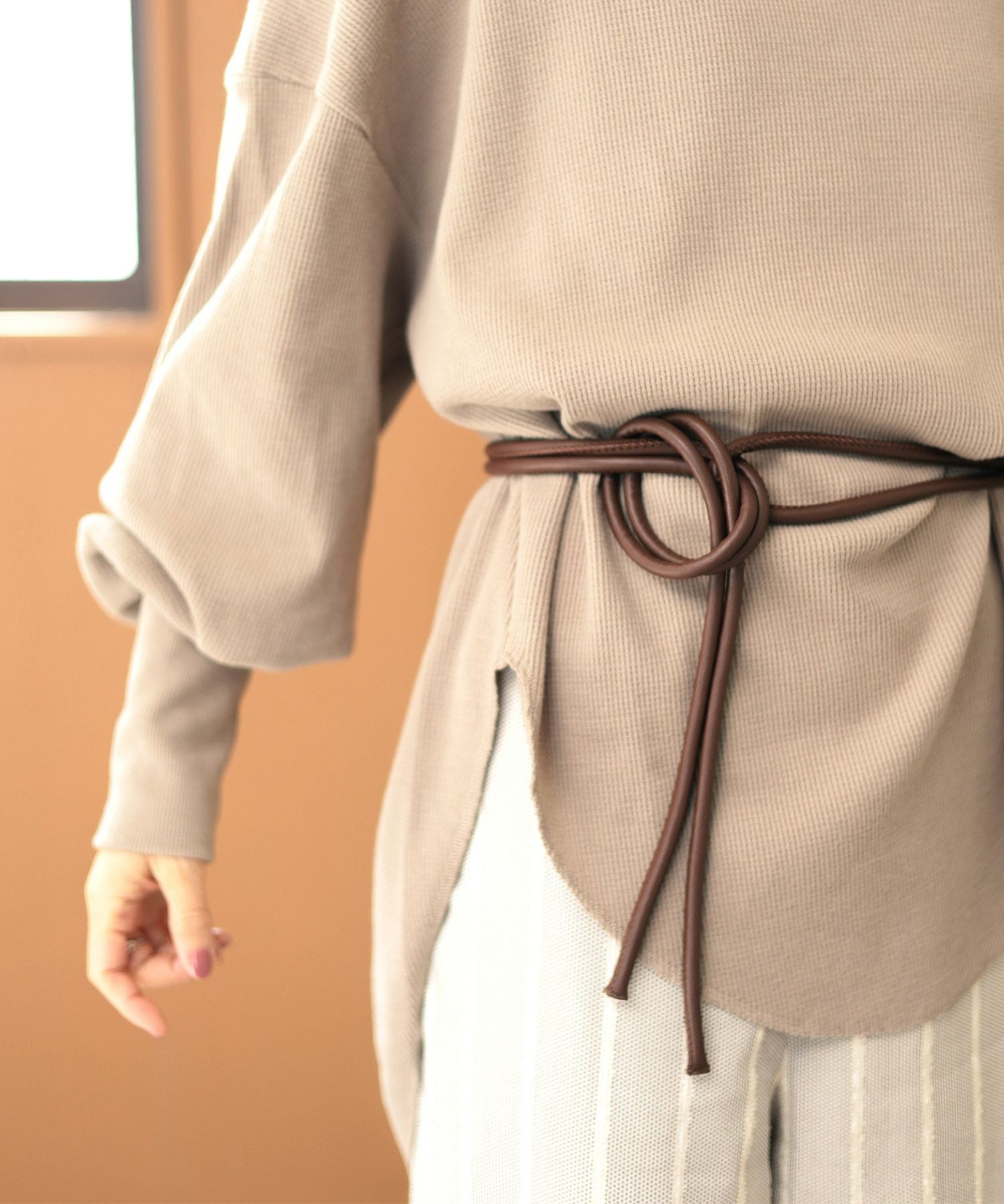 レザー調丸紐のロープノットベルト【3点までゆうパケット可】