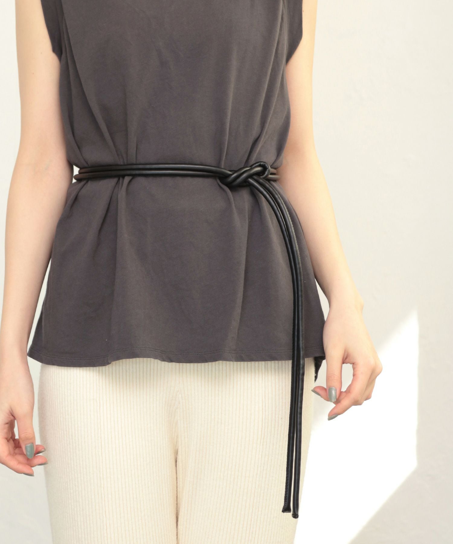 レザー調丸紐のロープノットベルト【3点までゆうパケット可】