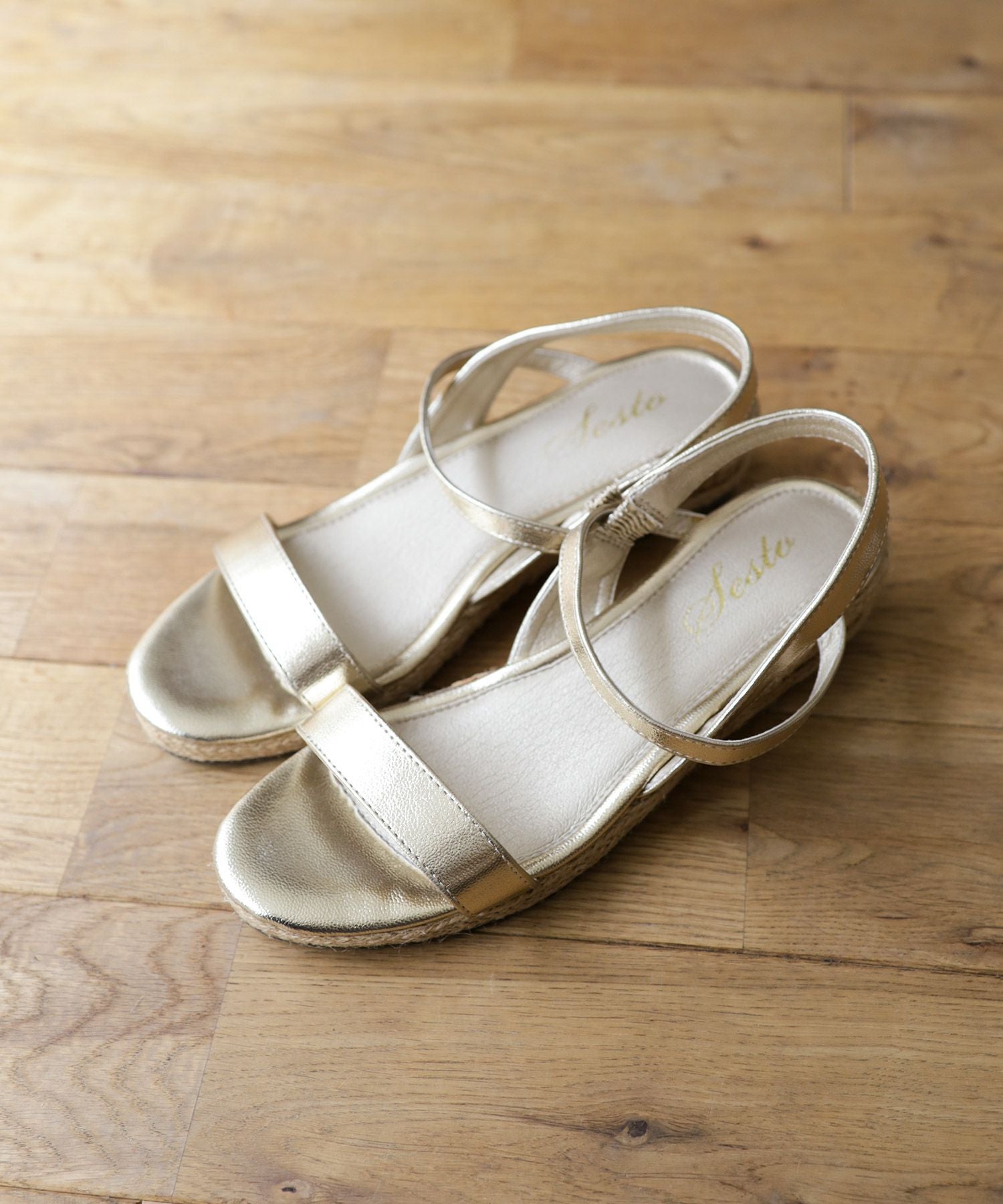 ローヒールウエッジソールサンダル/リラックスサンダル