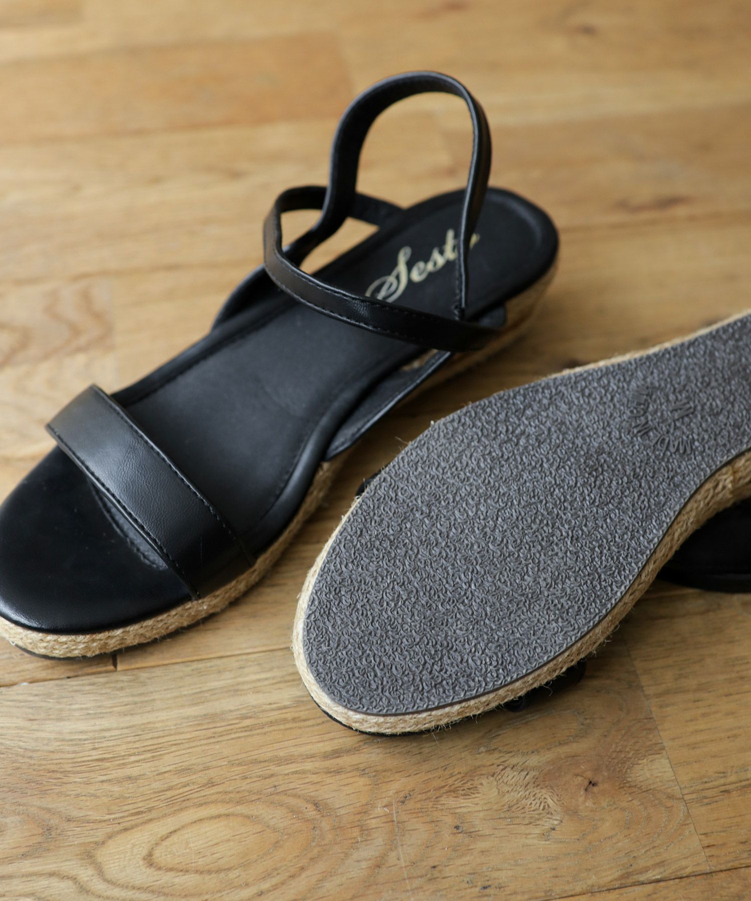 ローヒールウエッジソールサンダル/リラックスサンダル | SESTO(セスト