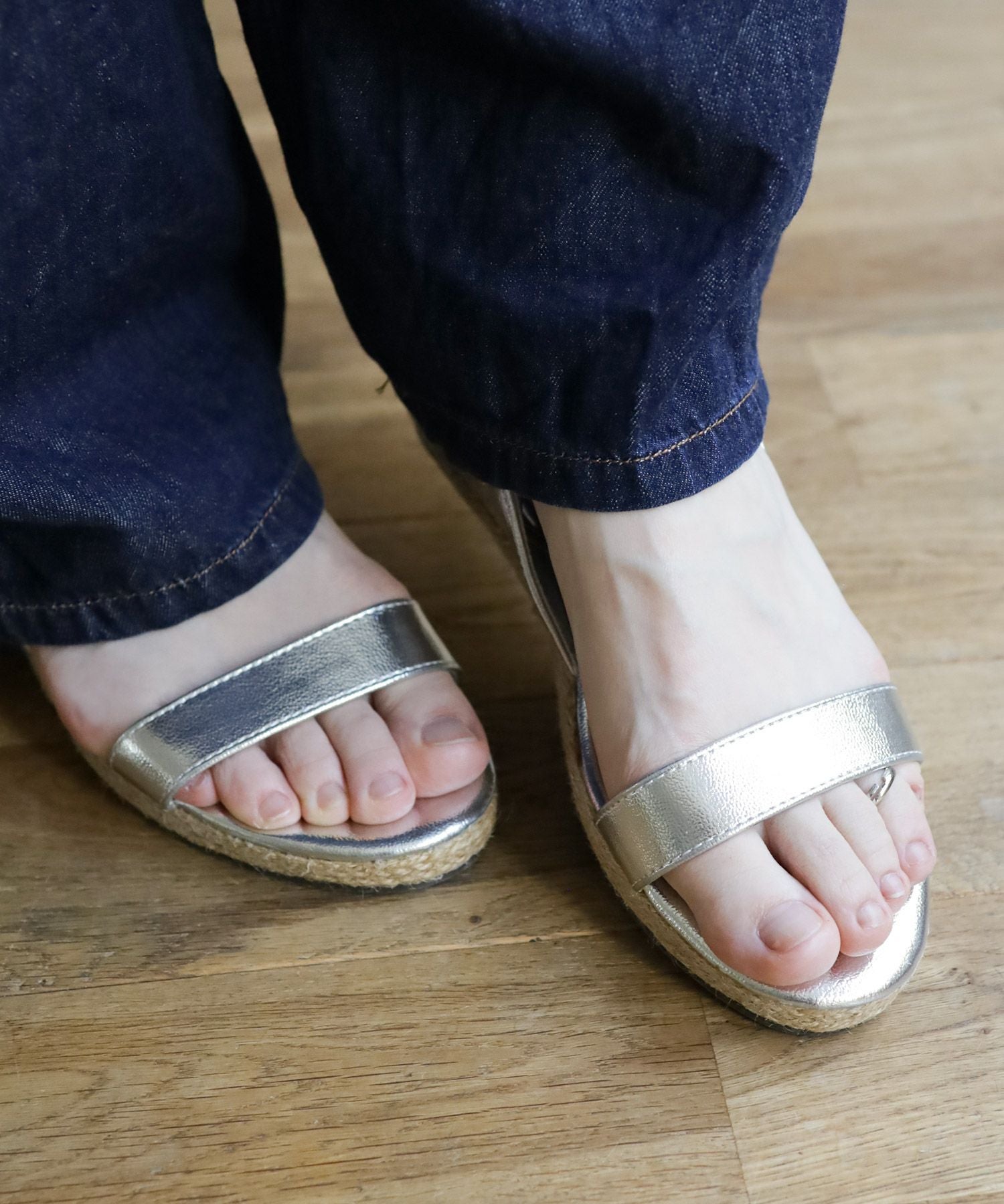 ローヒールウエッジソールサンダル/リラックスサンダル