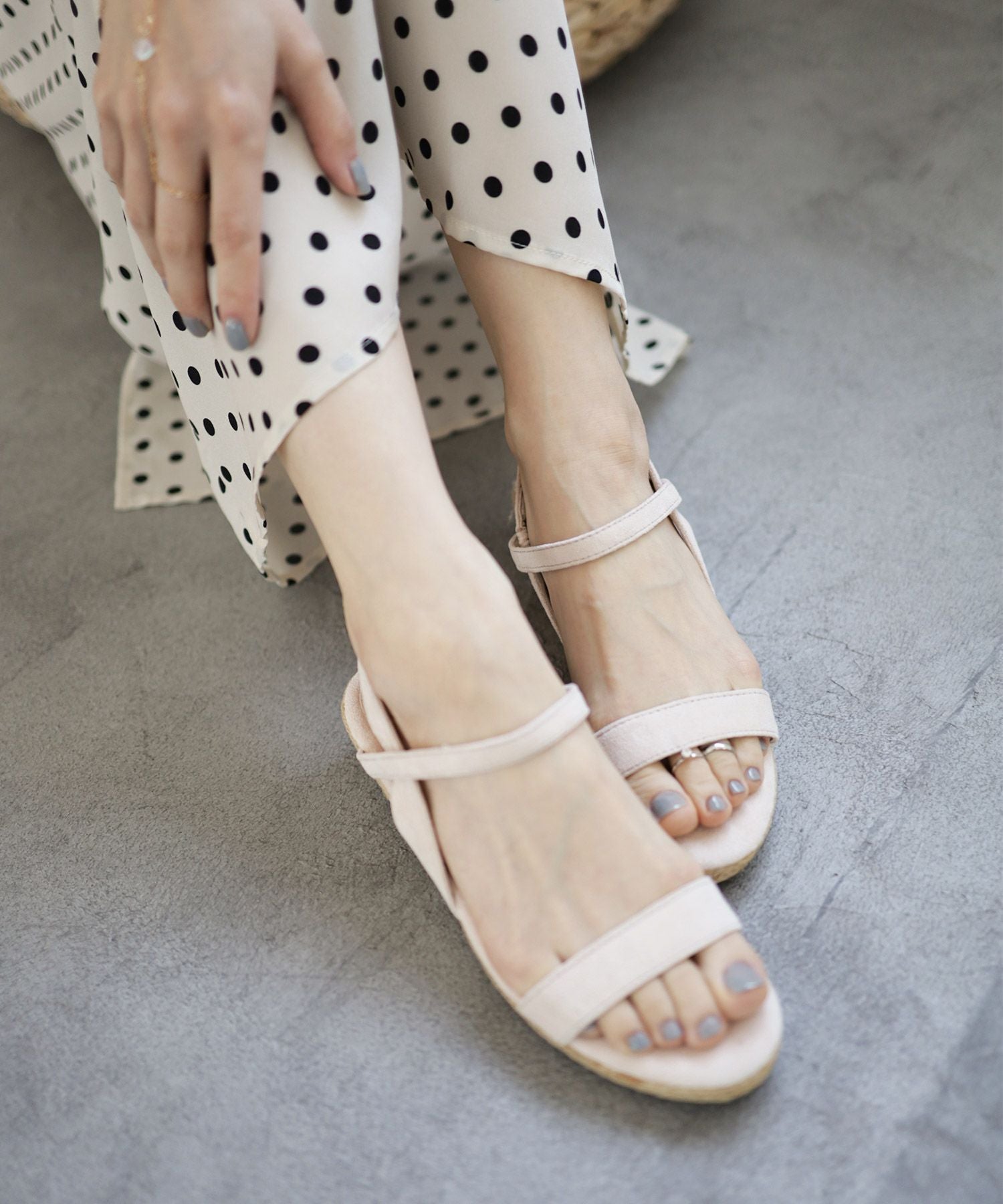 ローヒールウエッジソールサンダル/リラックスサンダル