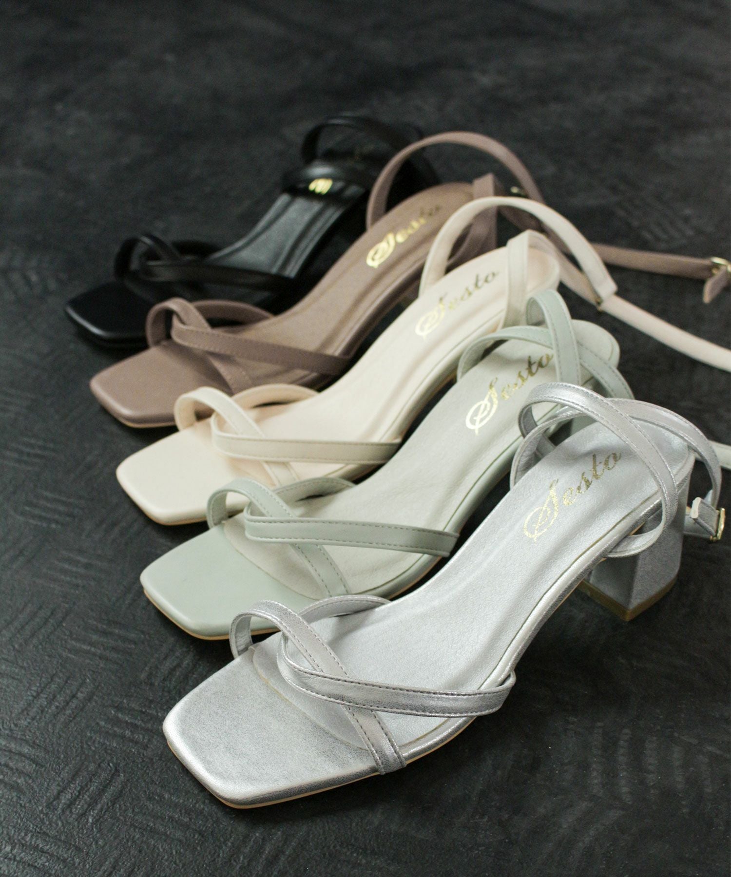 ツイストストラップベアサンダル