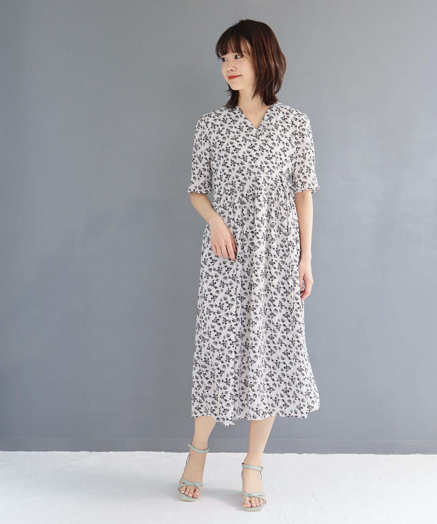 ツイストストラップベアサンダル