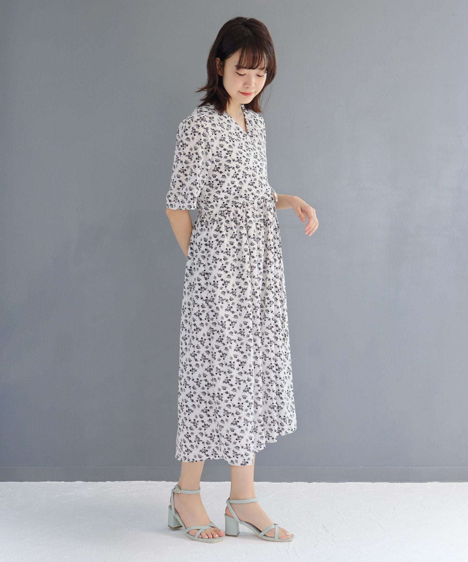 ツイストストラップベアサンダル