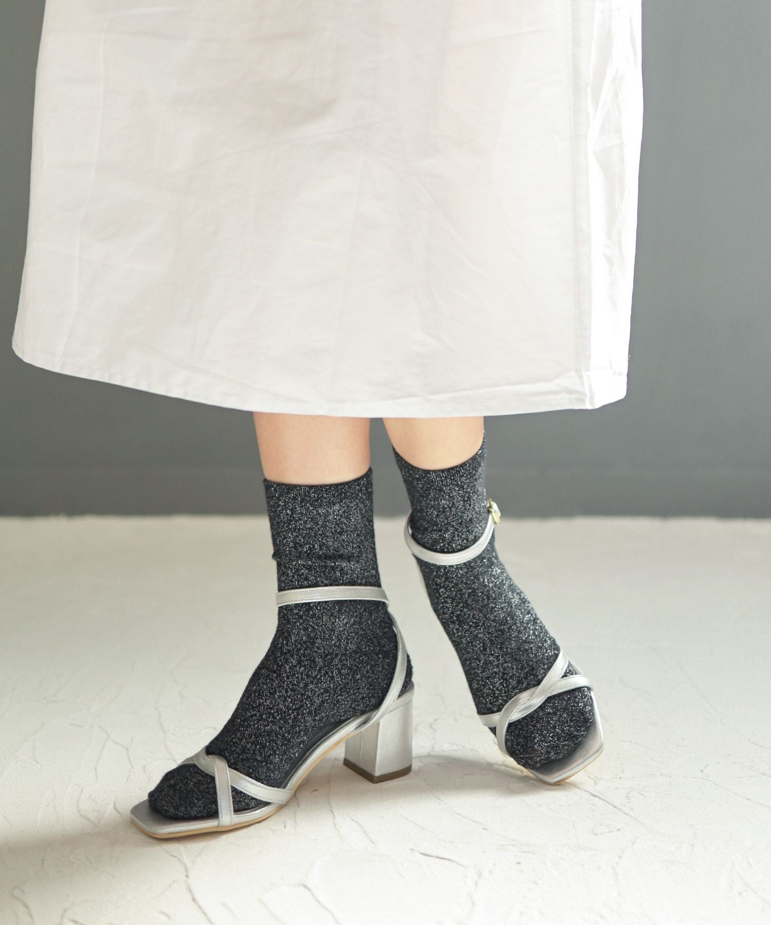 ツイストストラップベアサンダル