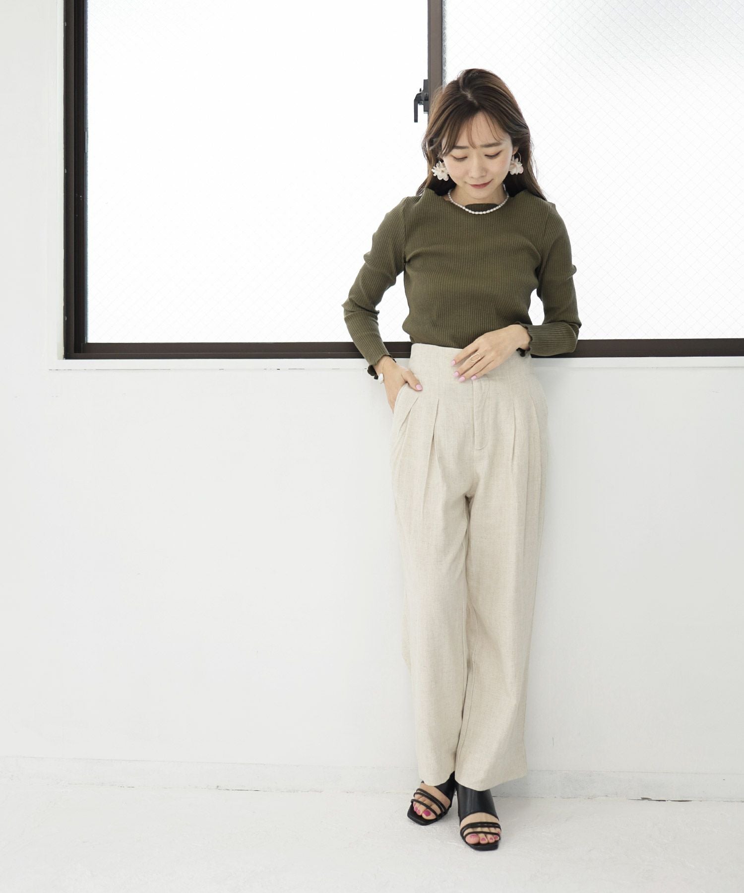 スクエアトゥメニーストラップミュールサンダル 一部3月末頃入荷予定