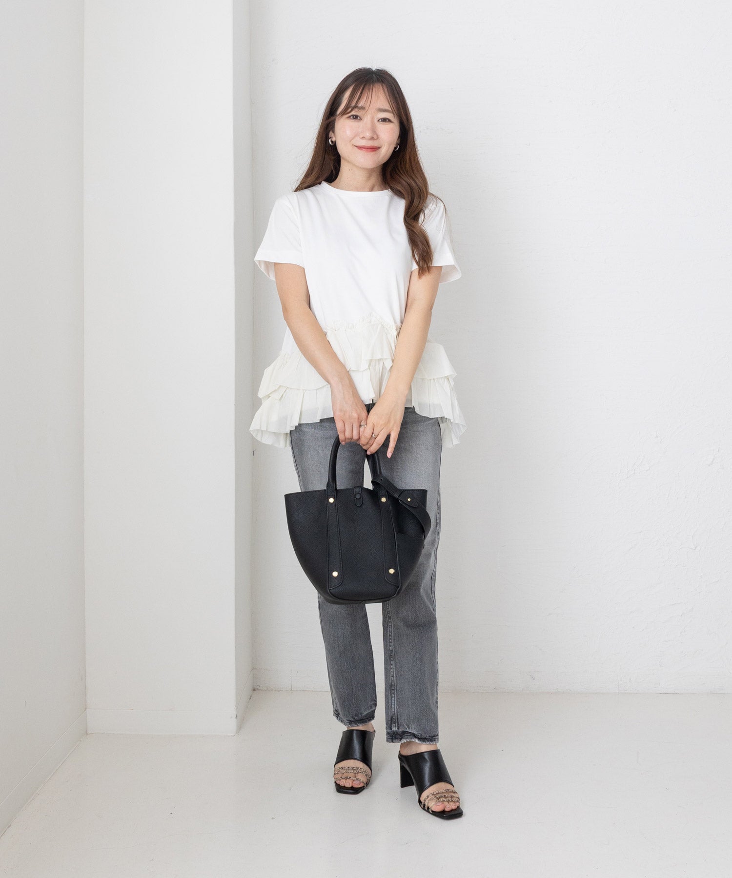 スクエアトゥメニーストラップミュールサンダル