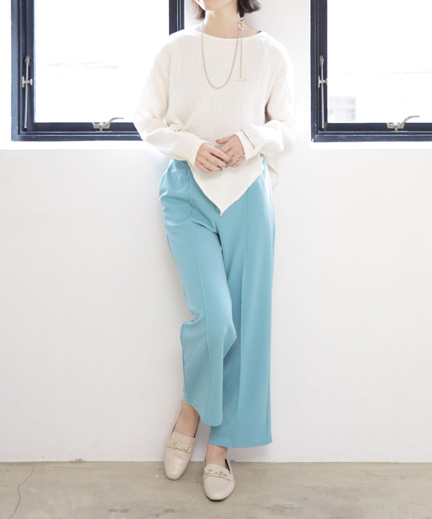 かかとが踏めてバブーシュにもなる！ウッドヒールのスクエアトゥトラッドローファーパンプス 一部5月中旬入荷予定