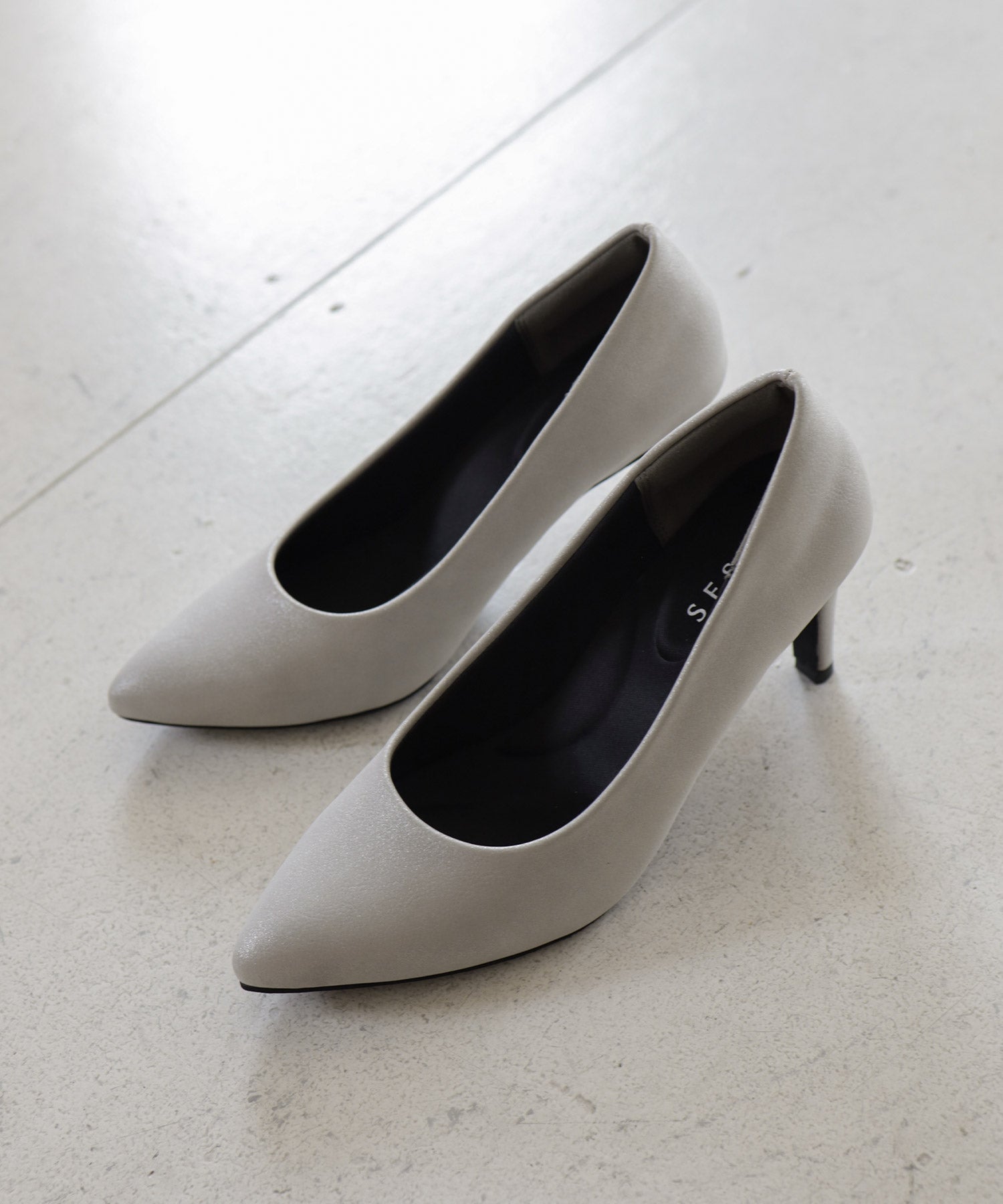 削れないかかとゴム&高機能クッションの美脚ヒールパンプス Newカラー 一部8月下旬入荷予定