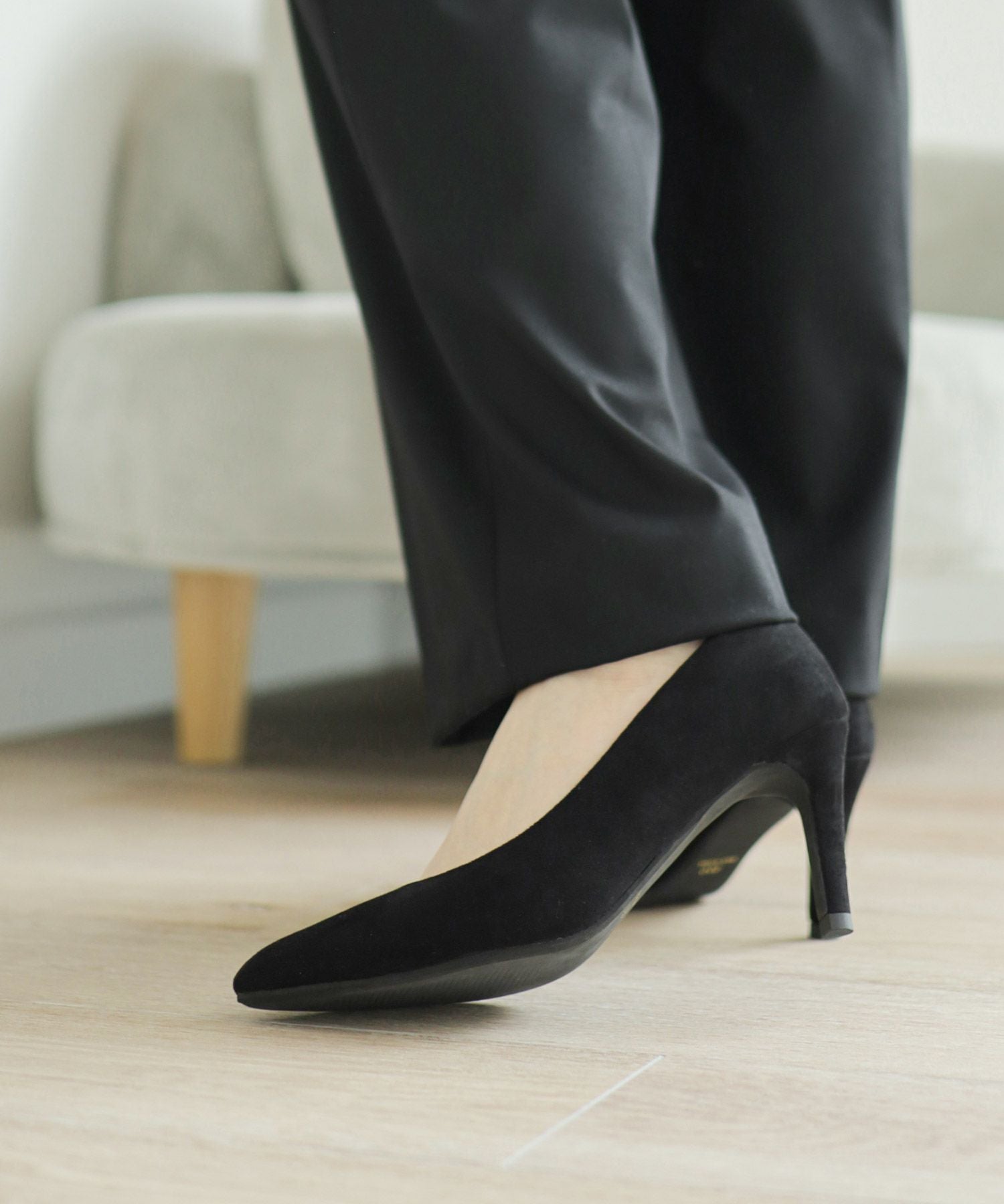 削れないかかとゴム＆高機能クッションの美脚ヒールパンプス 一部3月末頃入荷予定