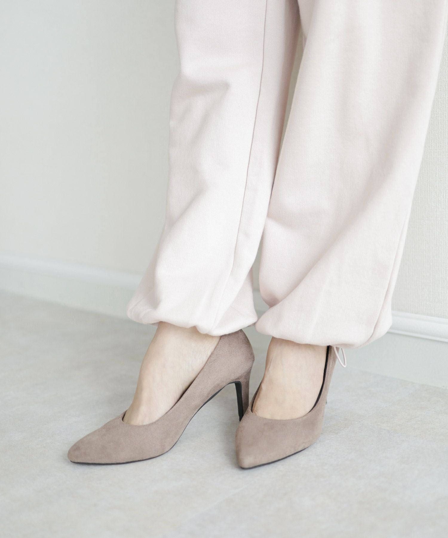 削れないかかとゴム＆高機能クッションの美脚ヒールパンプス 一部3月末頃入荷予定