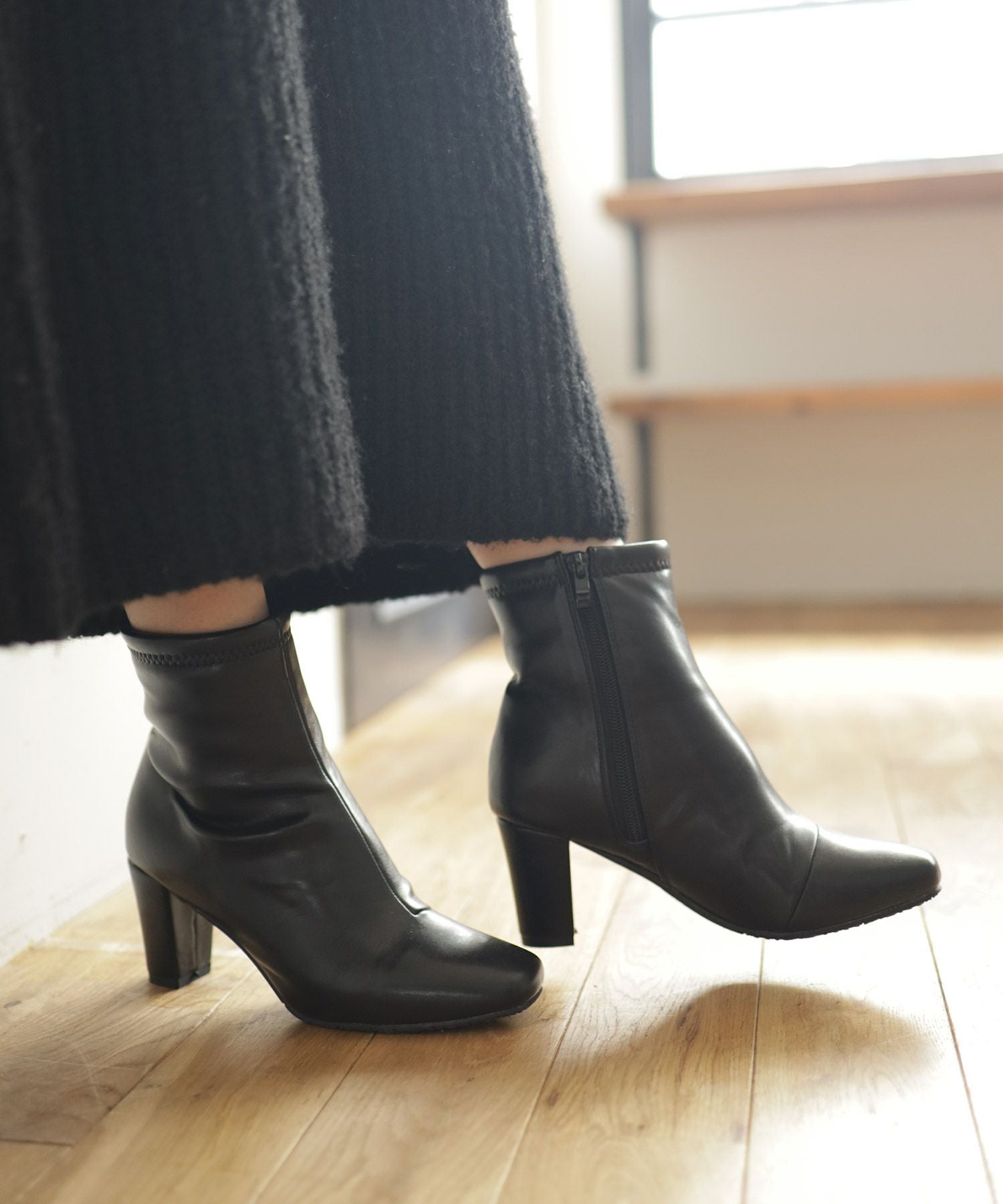 スリムフィットストレッチスクエアトゥショートブーツ