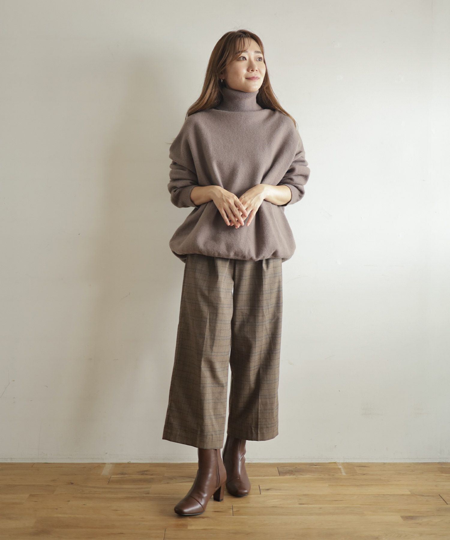 スリムフィットストレッチスクエアトゥショートブーツ