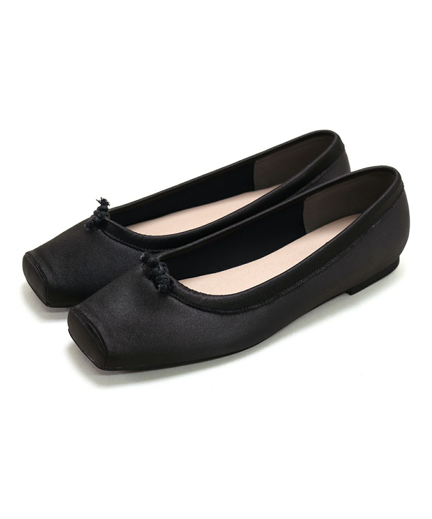 グロッシーサテンのスクエアトゥバレエシューズパンプス