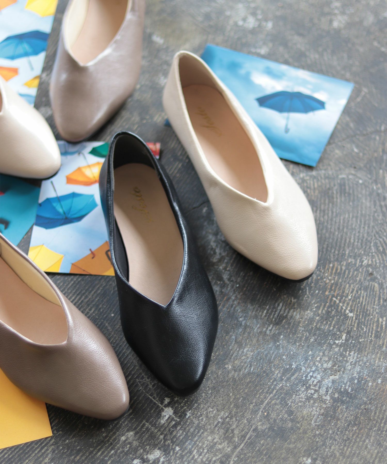 生活防水対応Vカットフラットレインパンプス/オールウェザーパンプス/晴雨兼用 一部4月中旬入荷予定