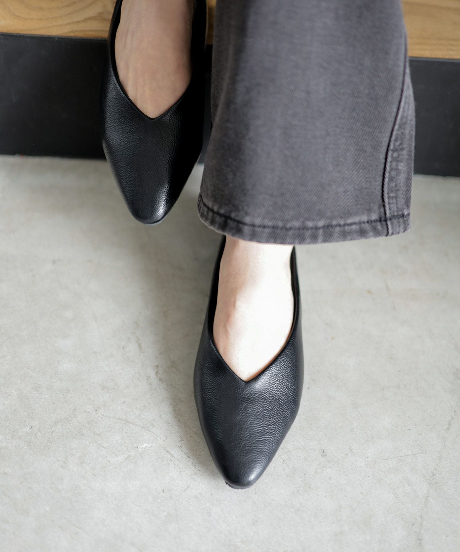 生活防水対応Vカットフラットレインパンプス/オールウェザーパンプス/晴雨兼用 一部4月中旬入荷予定