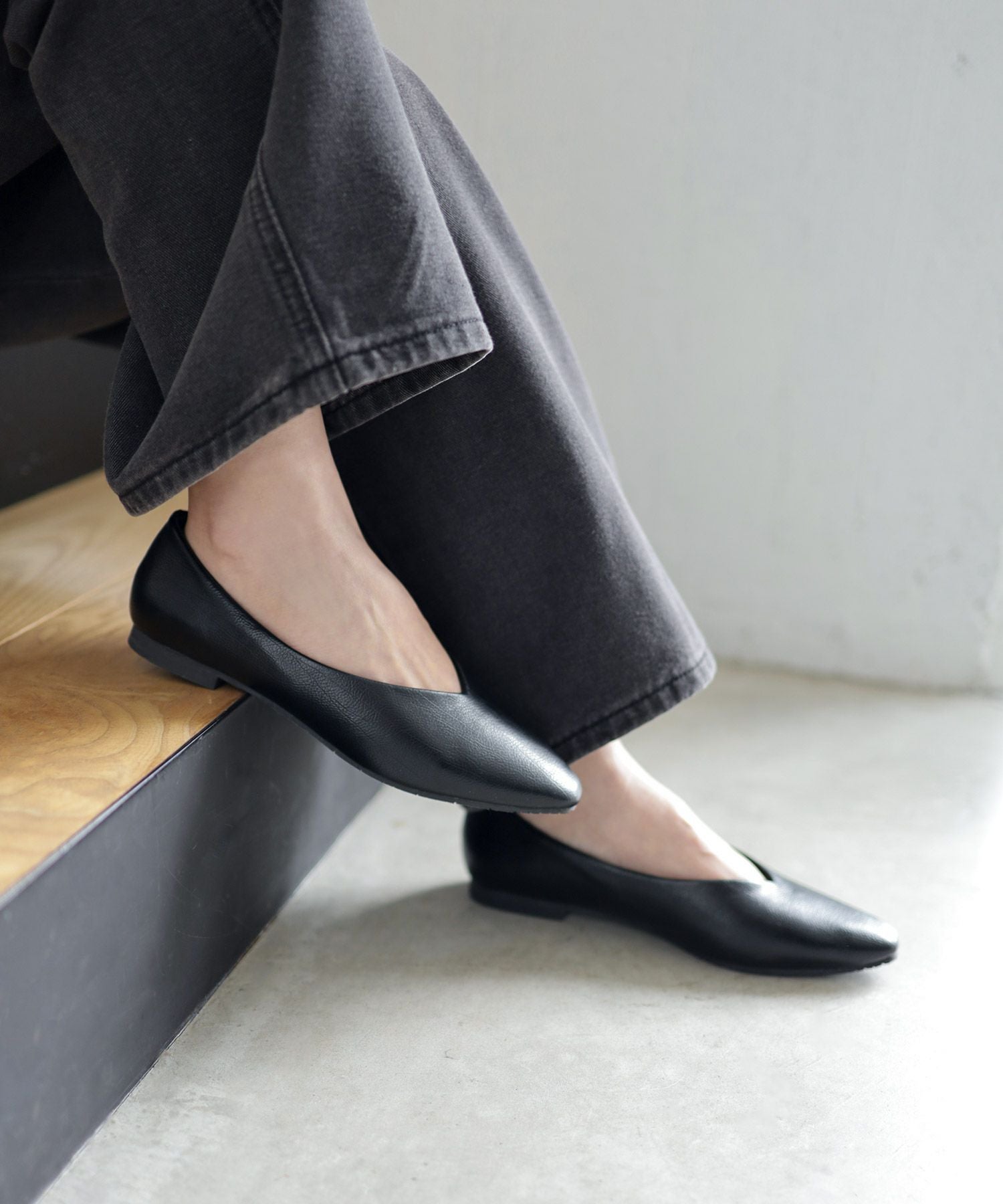 生活防水対応Vカットフラットレインパンプス/オールウェザーパンプス/晴雨兼用 一部4月中旬入荷予定