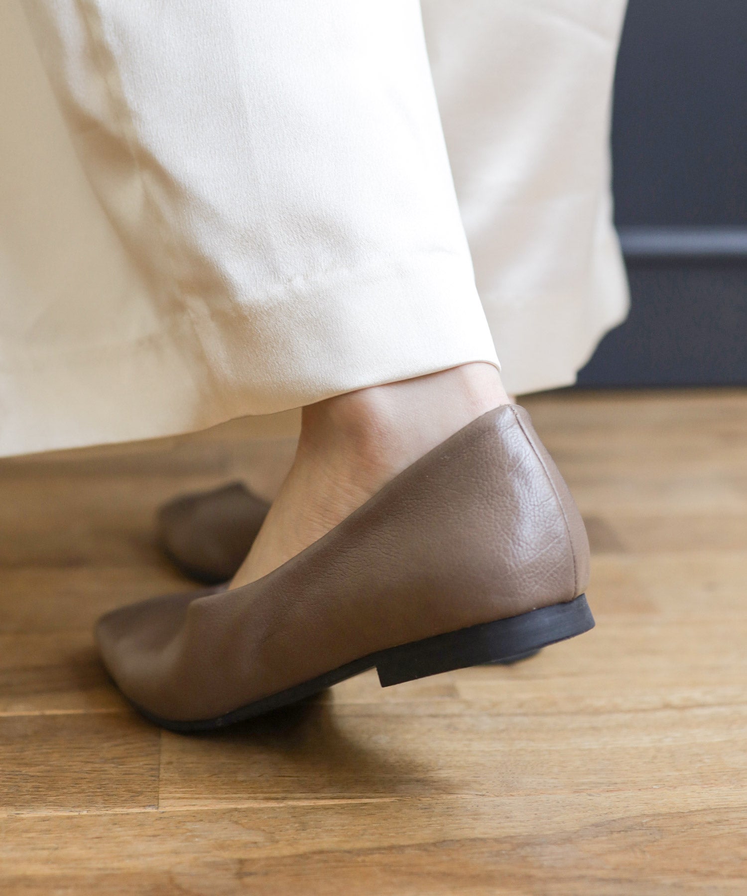 生活防水対応Vカットフラットレインパンプス/オールウェザーパンプス/晴雨兼用 一部4月中旬入荷予定