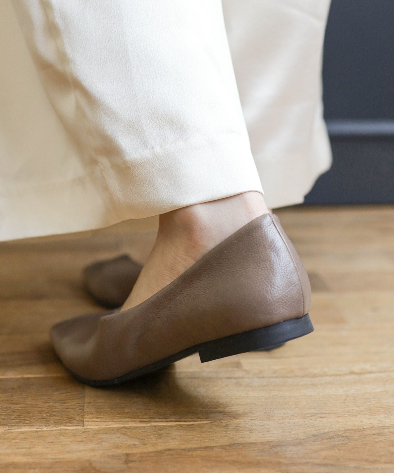 生活防水対応Vカットフラットレインパンプス/オールウェザーパンプス/晴雨兼用 一部4月中旬入荷予定