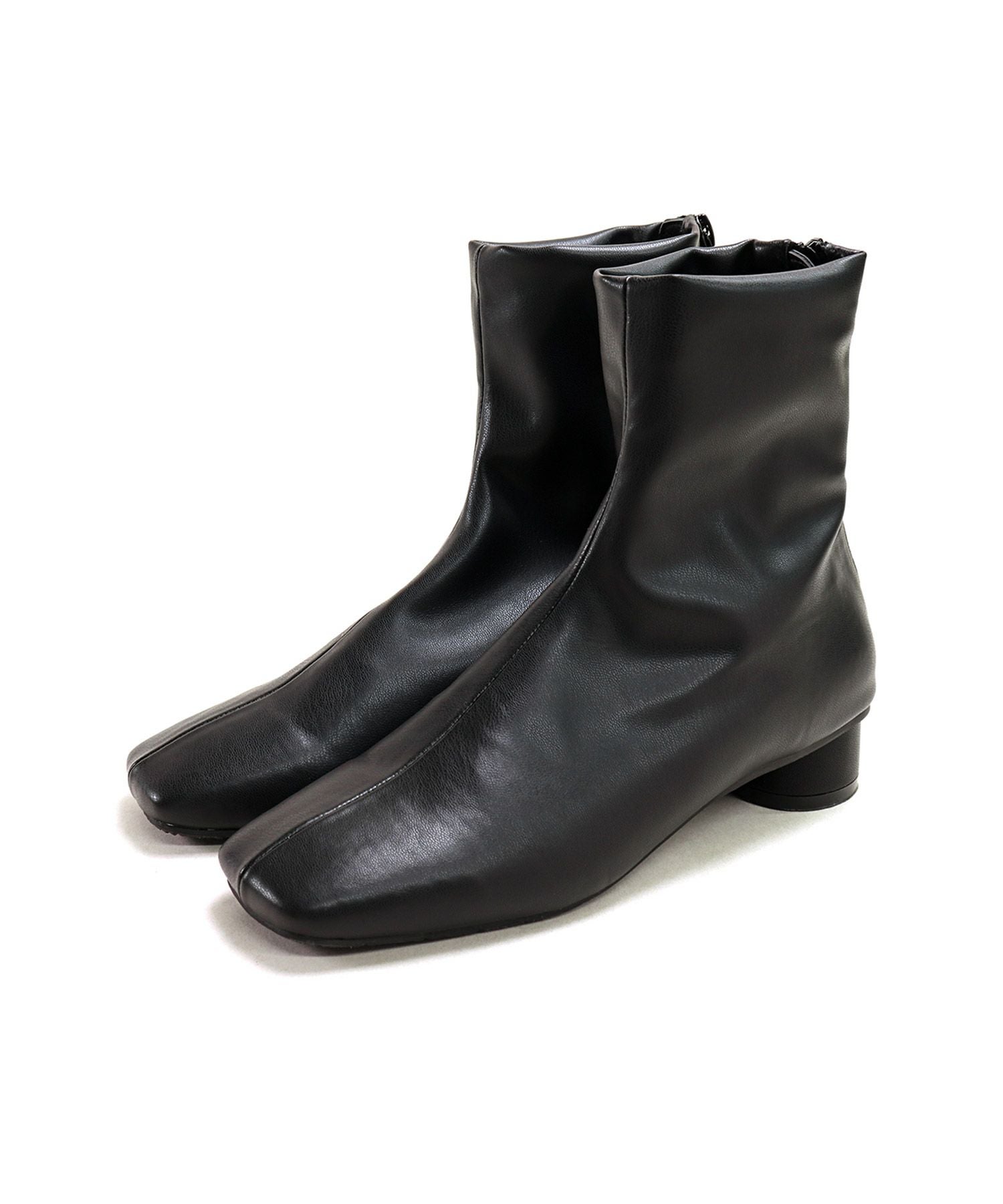 ローヒールスリムストレッチショートブーツ