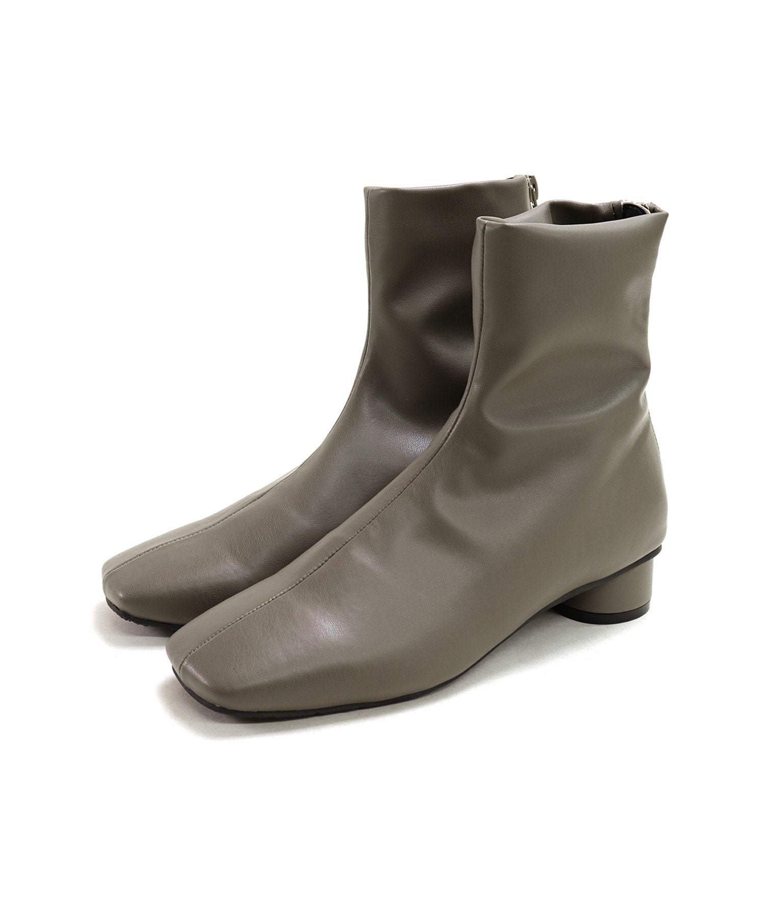 ローヒールスリムストレッチショートブーツ