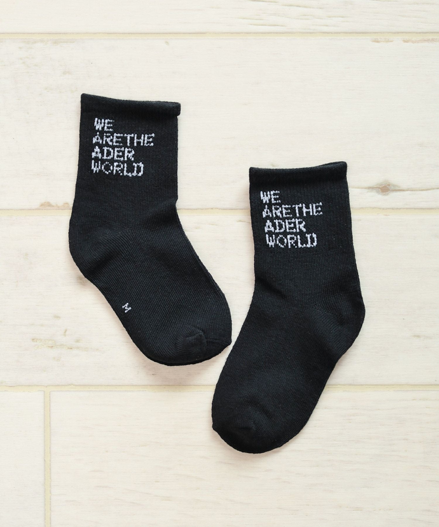 キッズ/ロゴ入りソックス【返品・交換不可】【5セットまでゆうパケット】