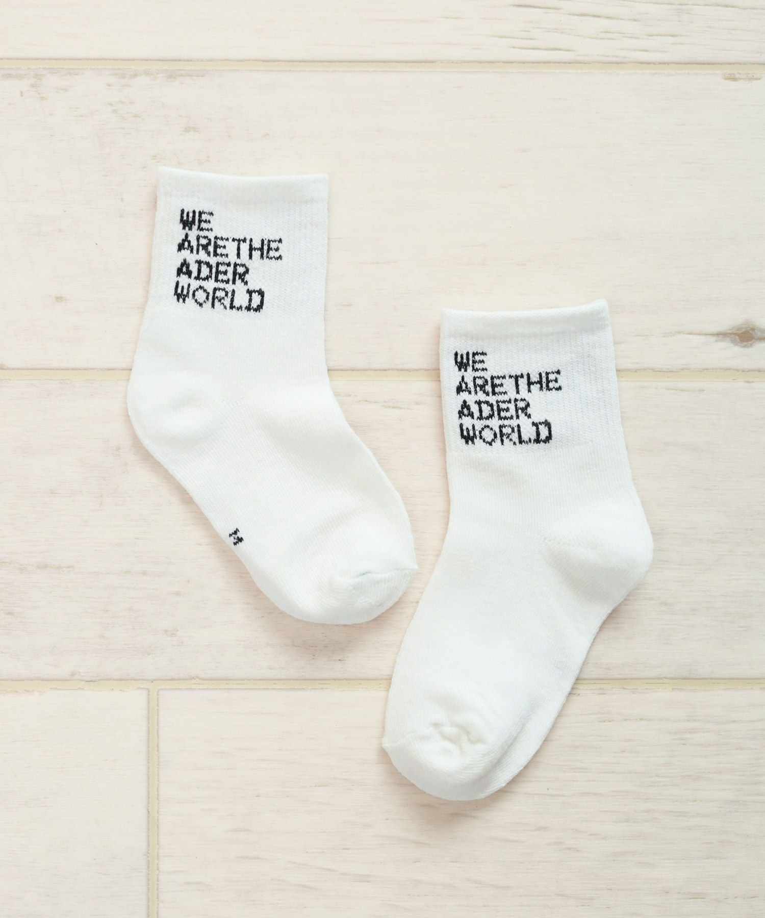 キッズ/ロゴ入りソックス【返品・交換不可】【5セットまでゆうパケット】