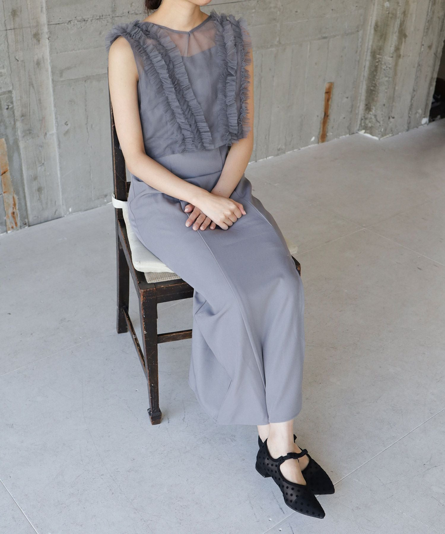 フロッキードットシースルーのリボンストラップローヒールパンプス 一部4月上旬入荷予定