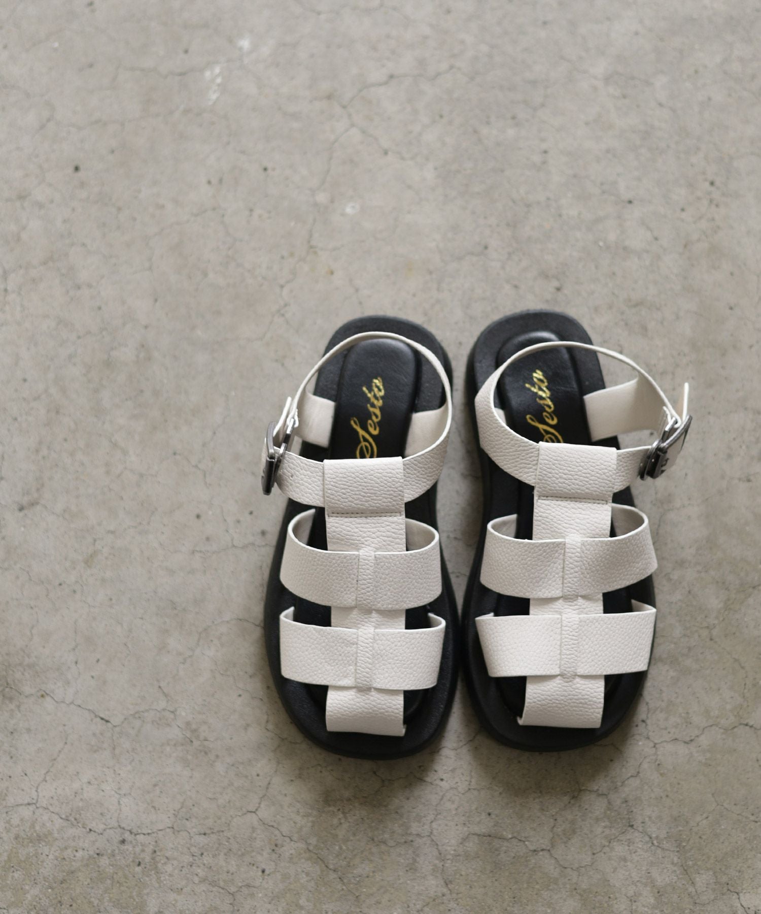 ボリュームソールグルカサンダル▲返品交換不可