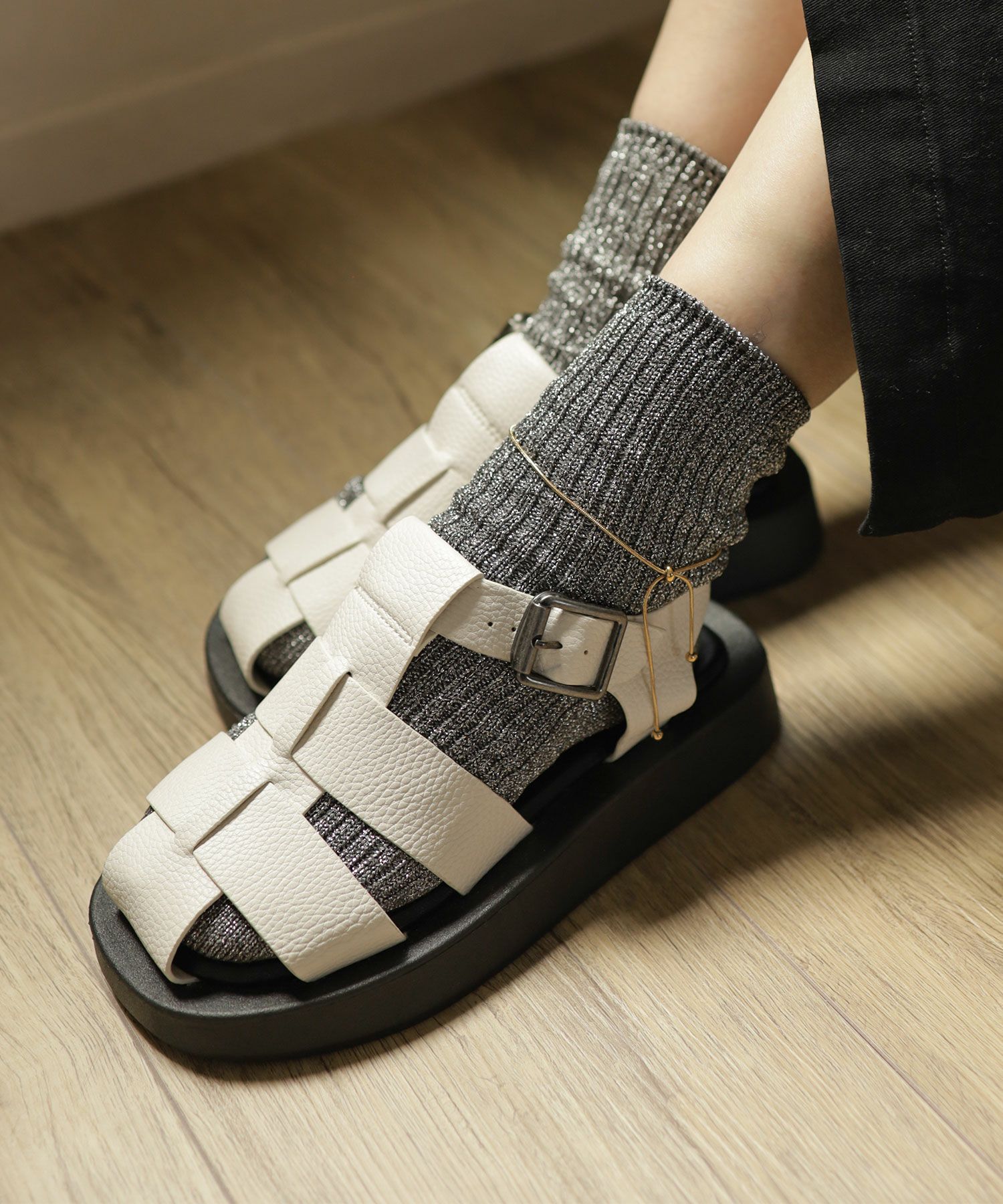 ボリュームソールグルカサンダル▲返品交換不可