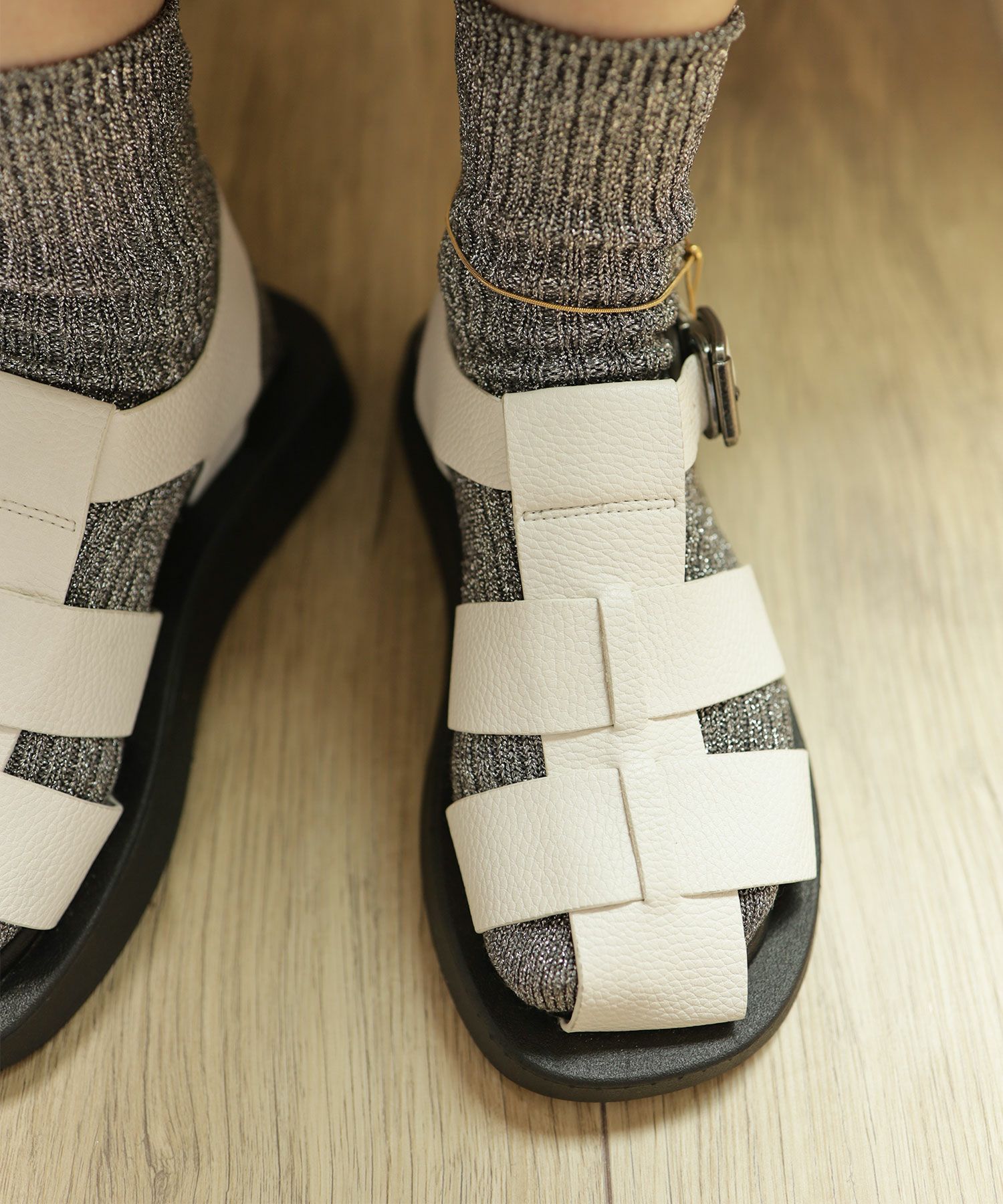 ボリュームソールグルカサンダル▲返品交換不可