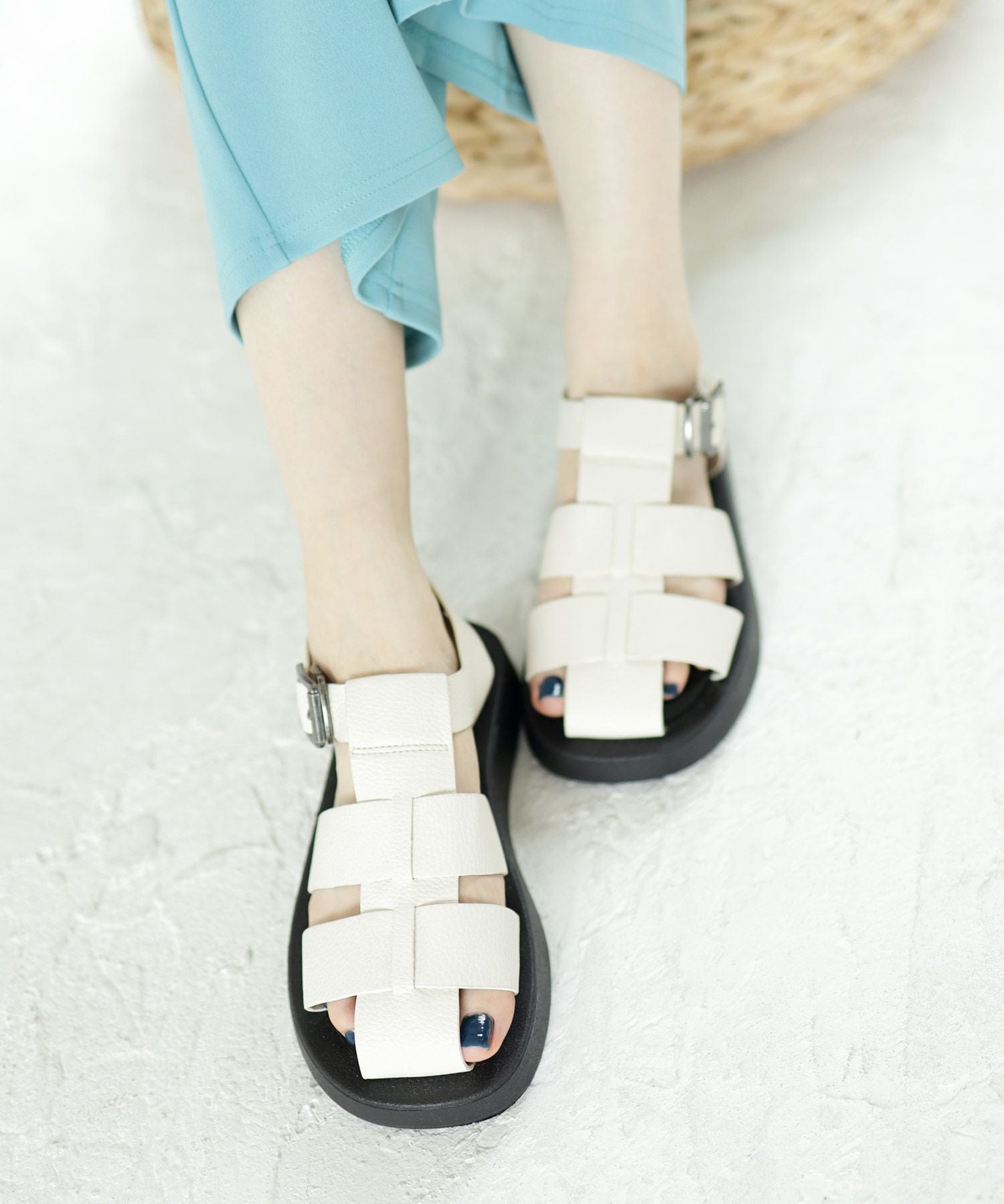 ボリュームソールグルカサンダル▲返品交換不可